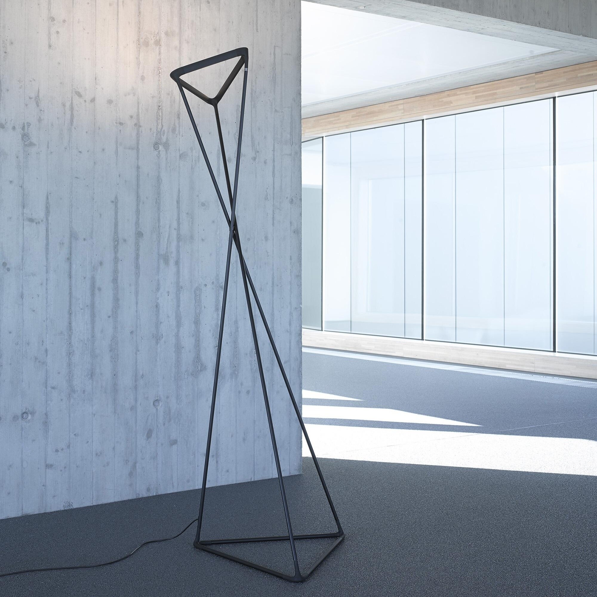 Tango D77 LED Floor Lamp