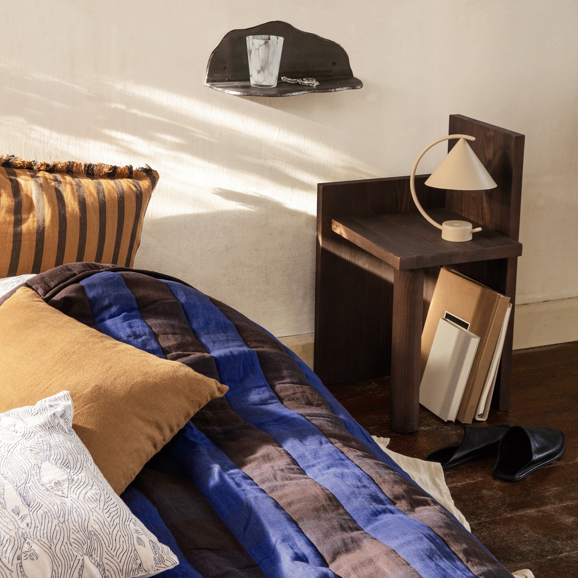 UTA Stool/Side Table