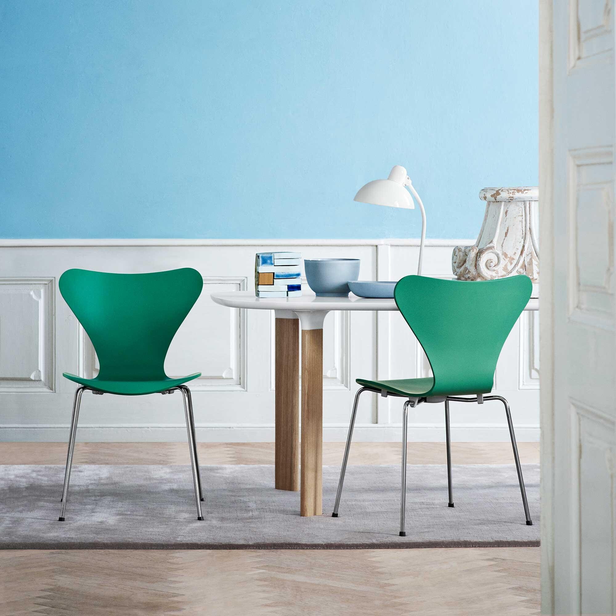 Series 7™ Chair Lacquered