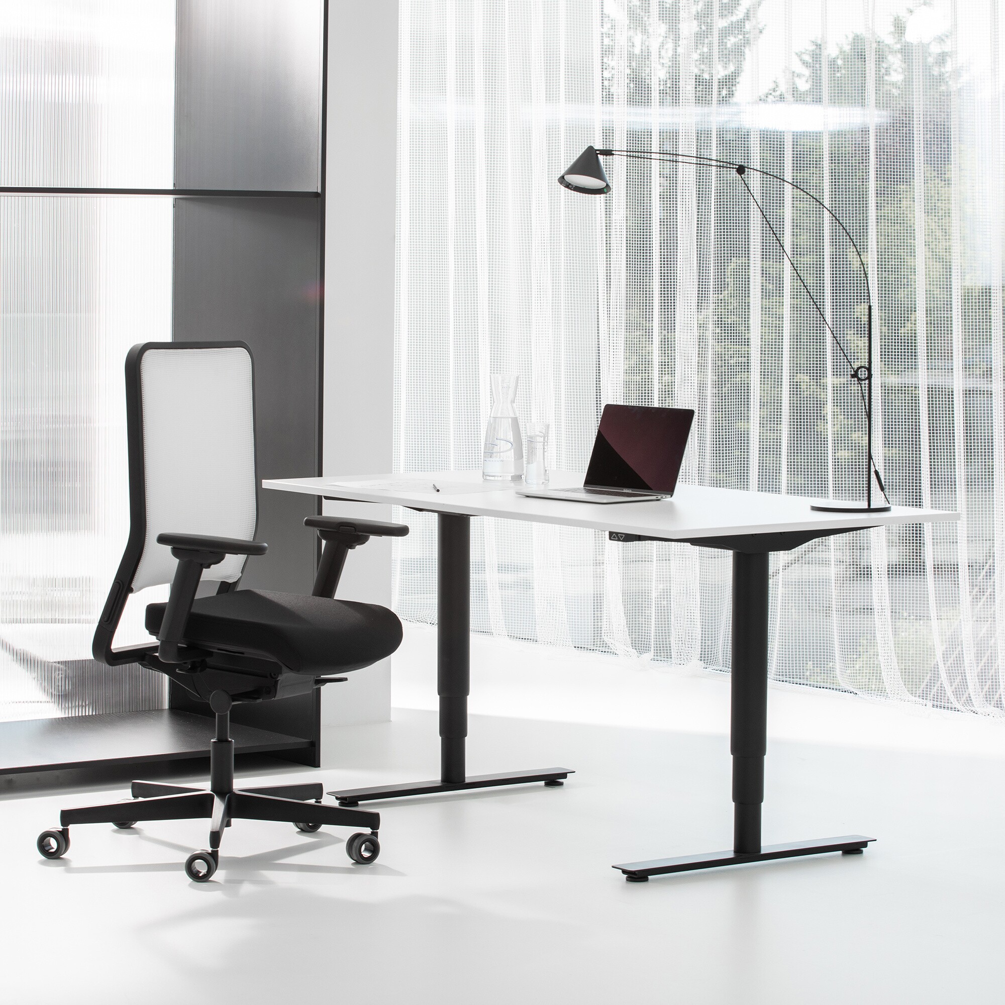 W1C Low Office Chair Backrest Net Black