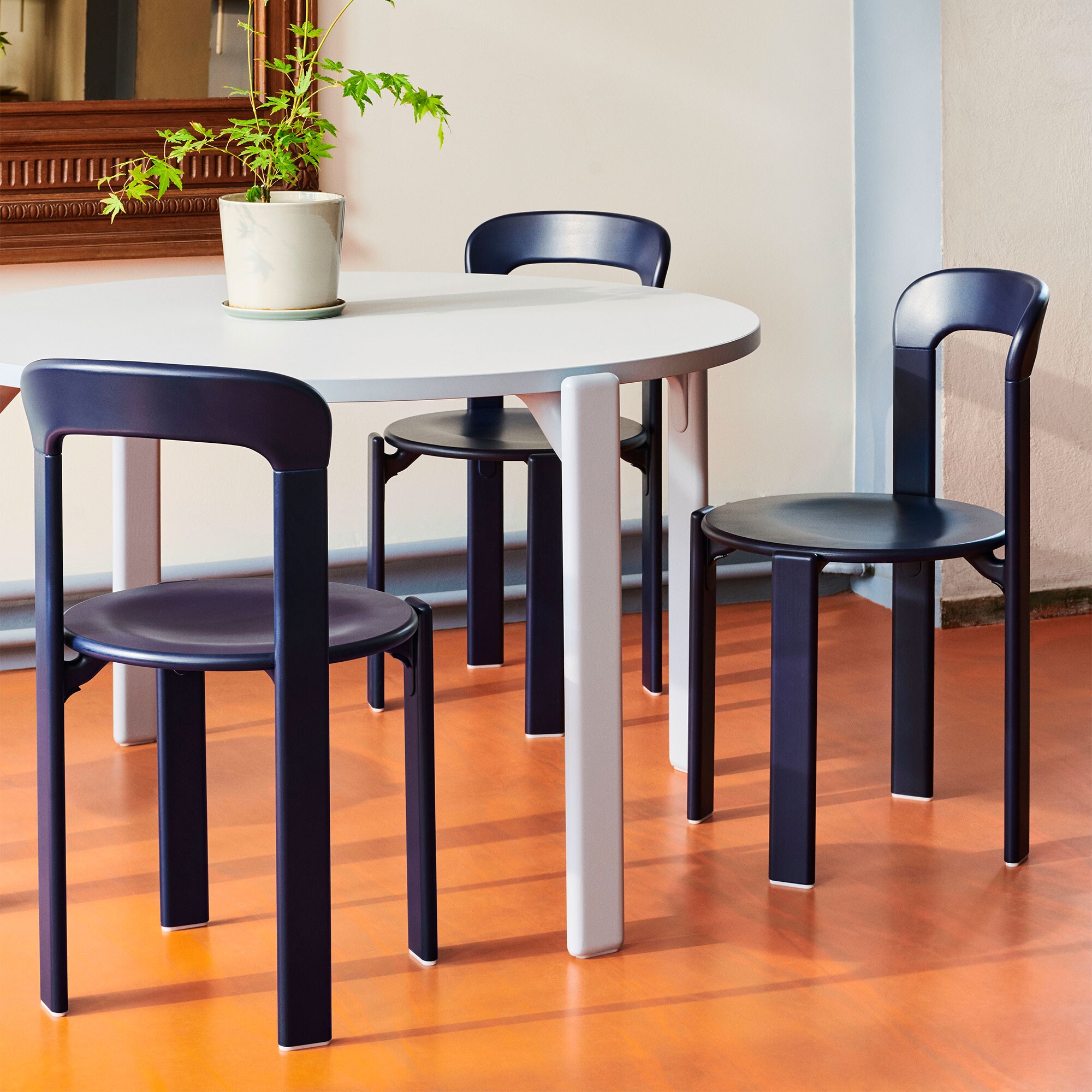 Rey Dining Table Veneer Ø128cm