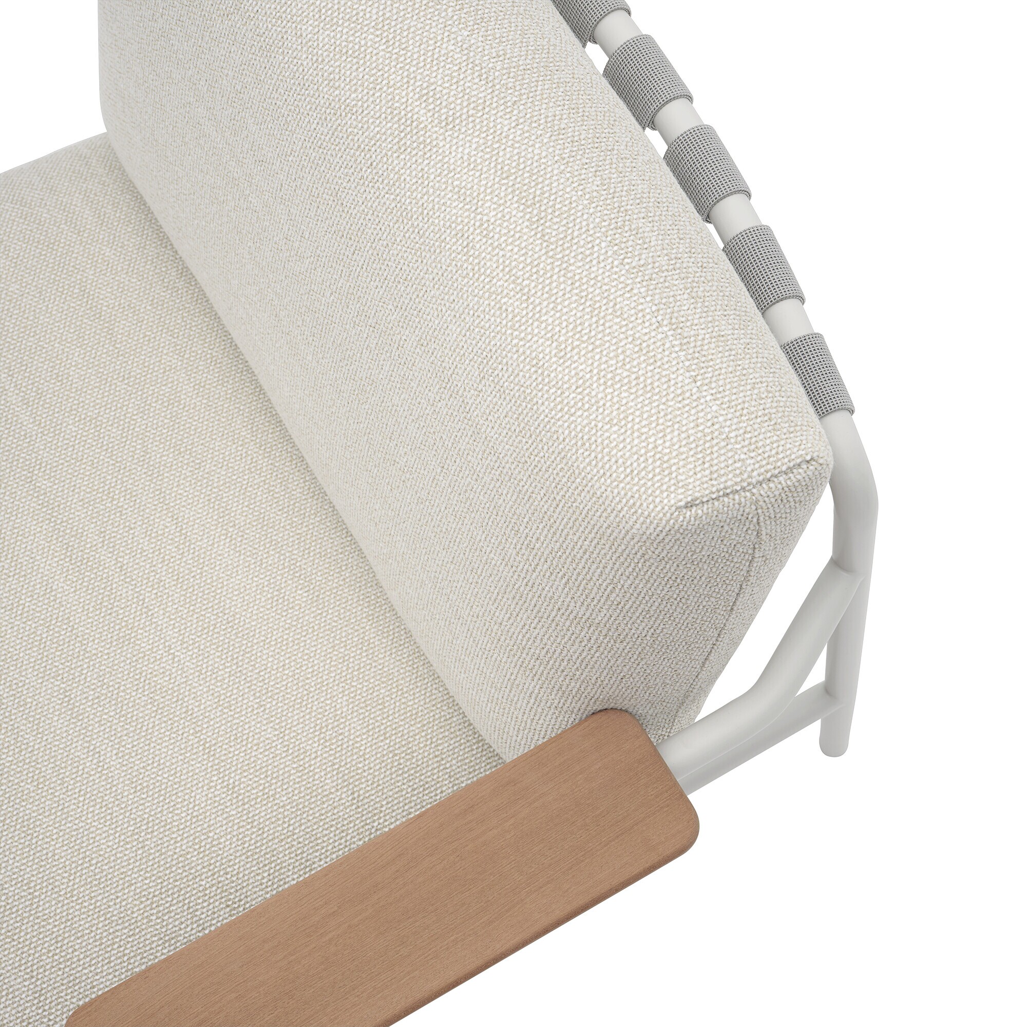 Settle Outdoor Lounge Chair