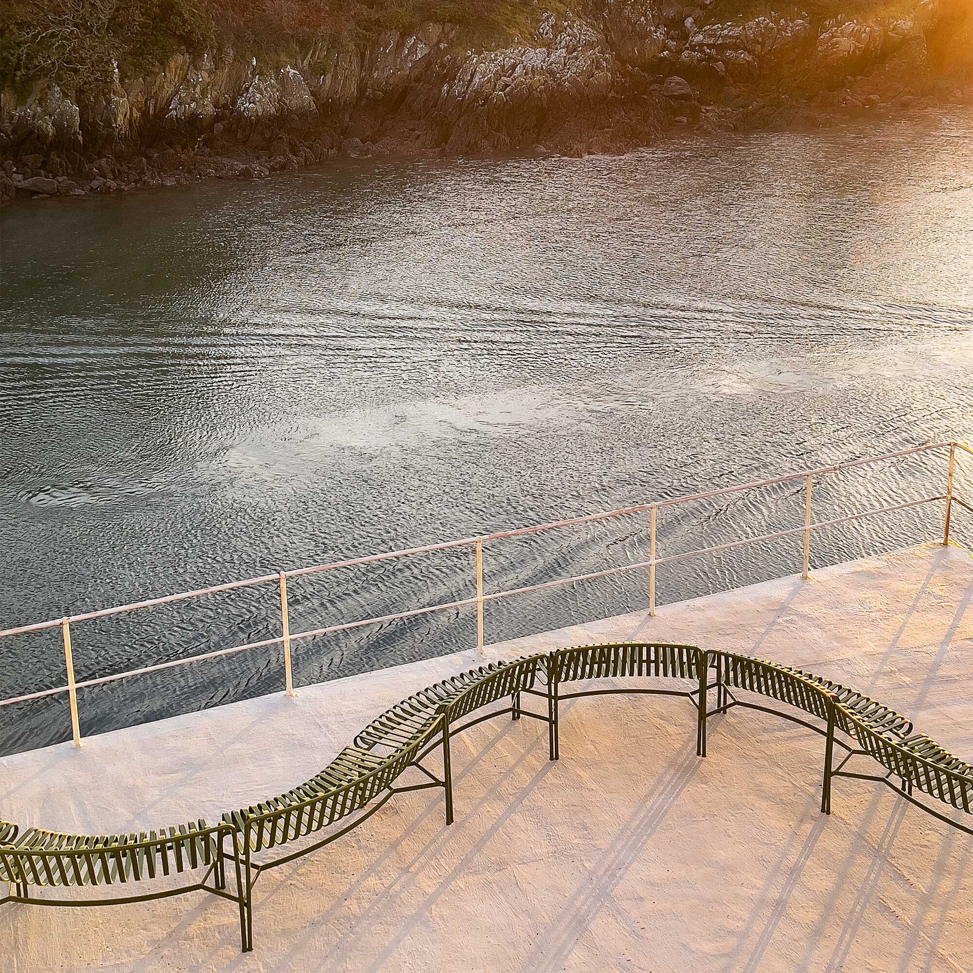 Palissade Dining Park Bench In/In Set of 2