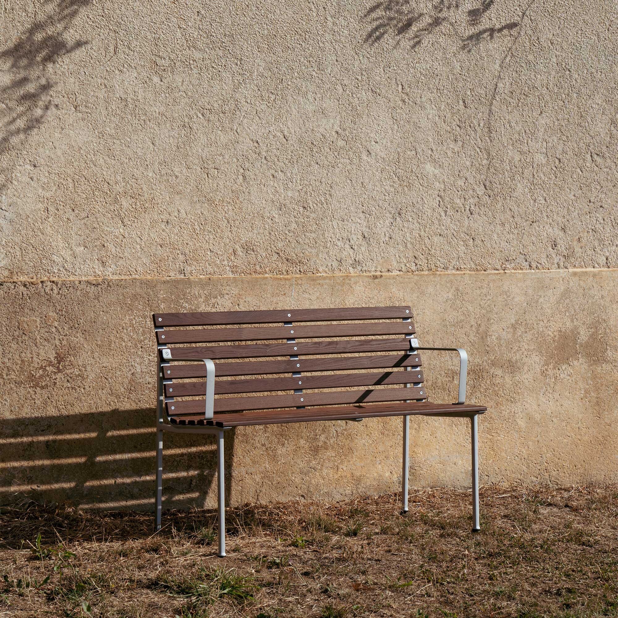 Traverse Outdoor Dining Bench with Armrests