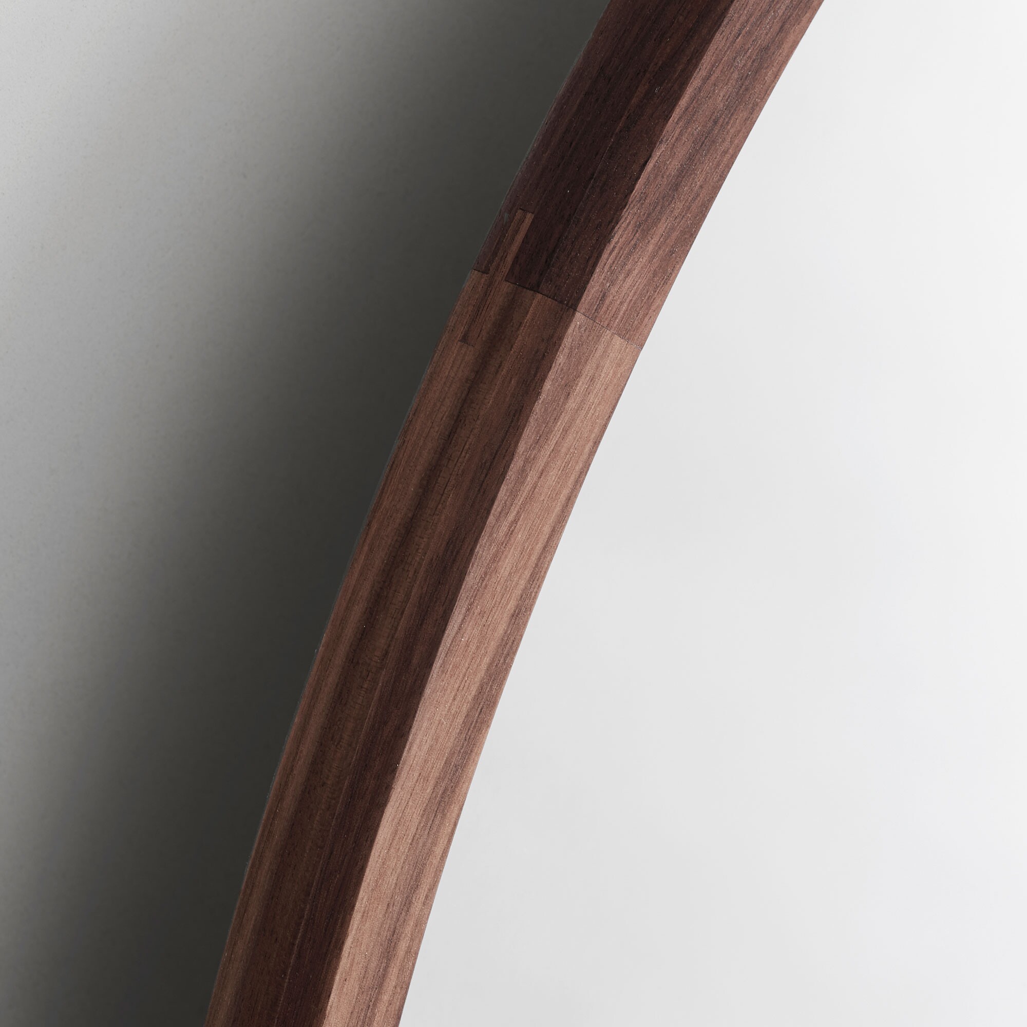 Silhouette Wall Mirror Ø100cm