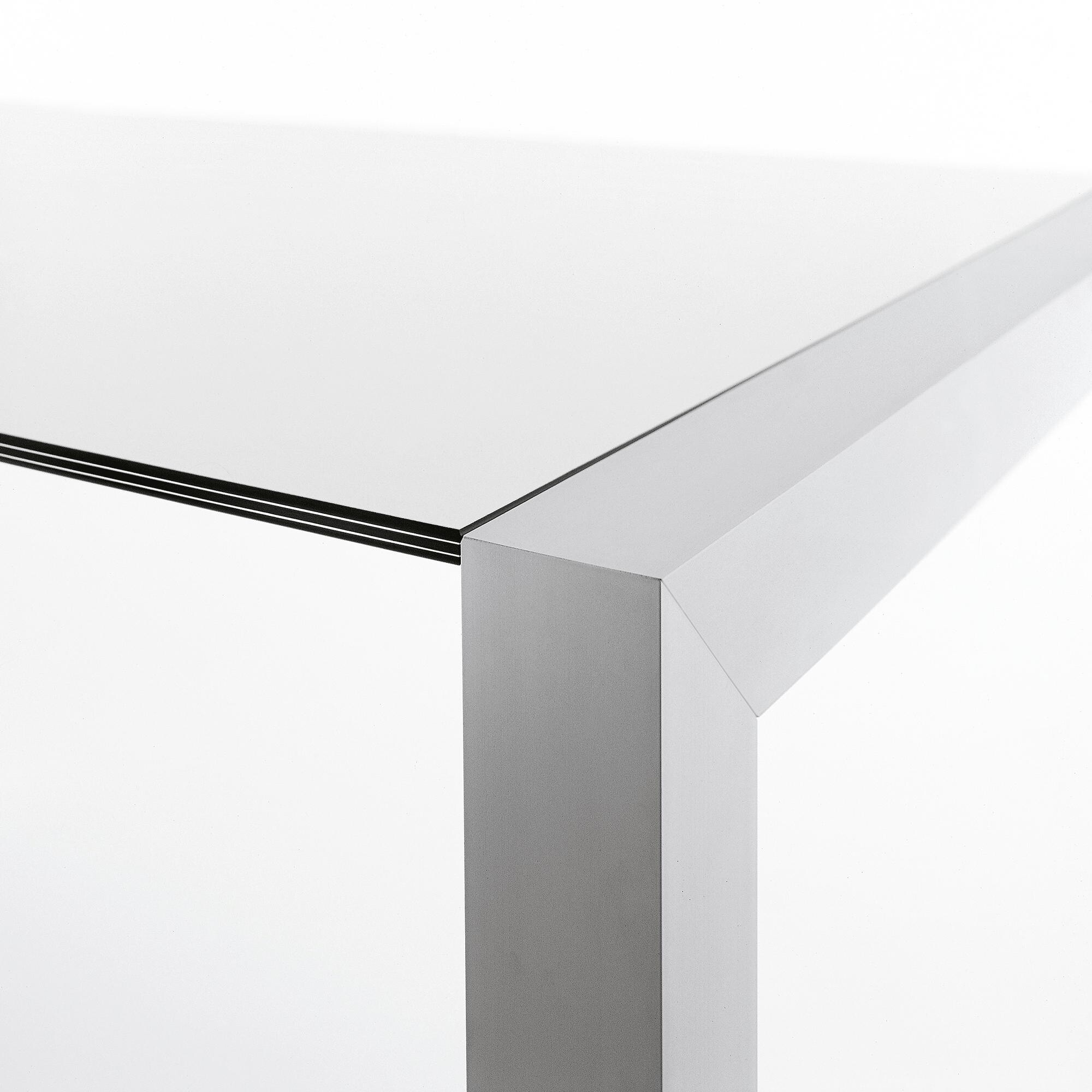 Sushi Pure White Table