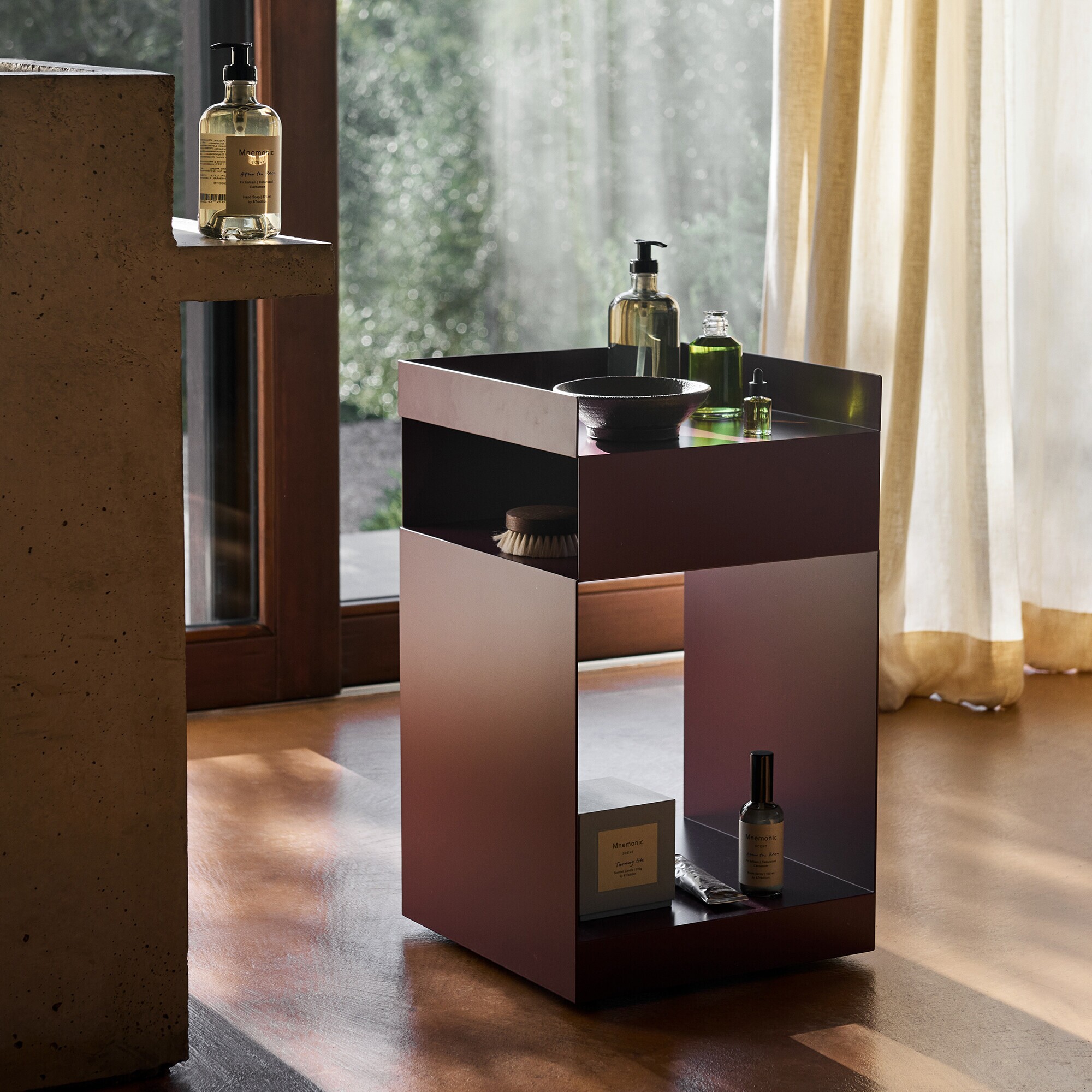 Rotate SC73 Side Table with Wheels