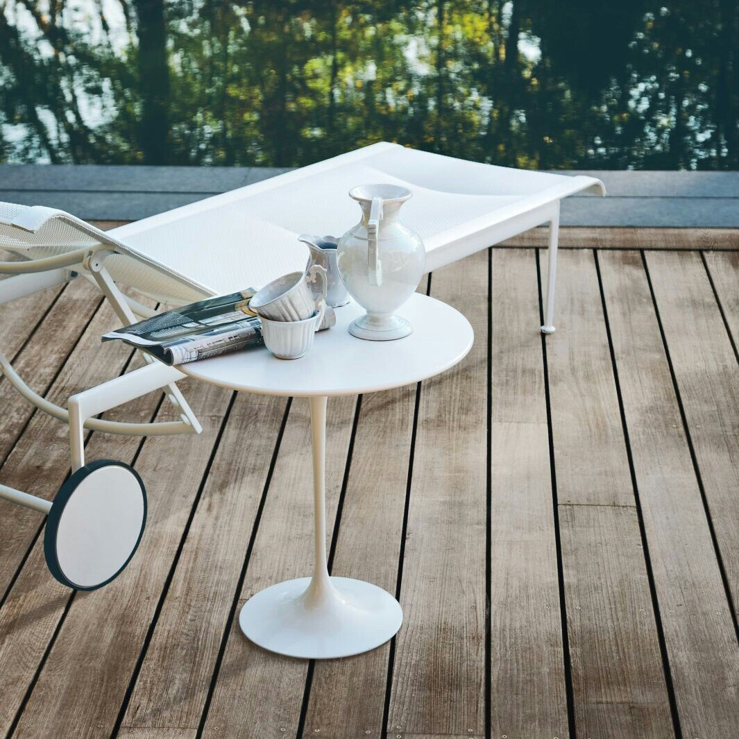 Saarinen Garden Side Table