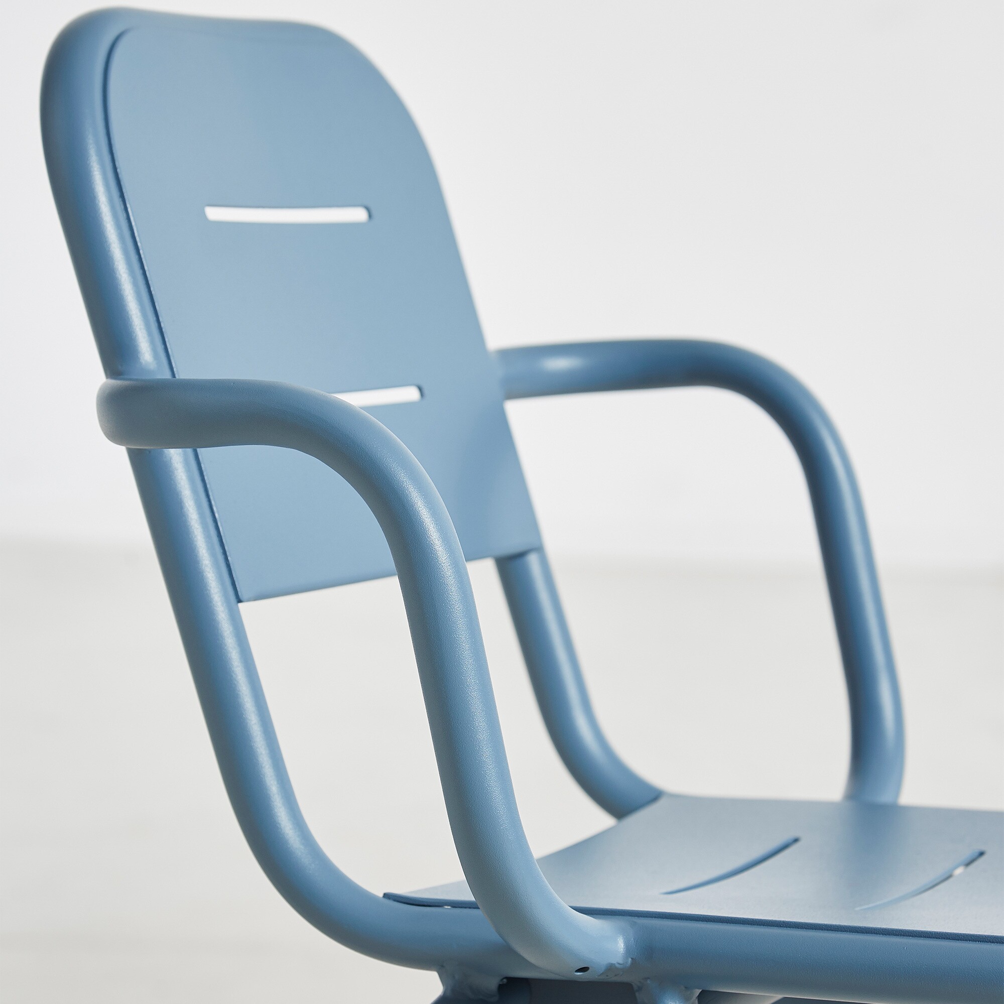 Ray Outdoor Armchair