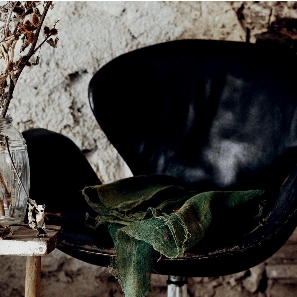 Swan™ Chair Leather