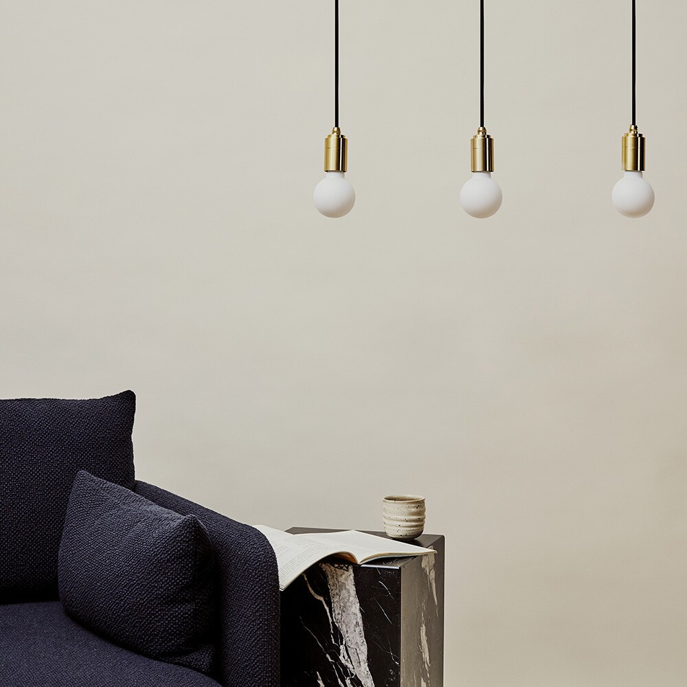 Sphere II LED E27 GLOBE 360° 6W =} 41W Dim To Warm