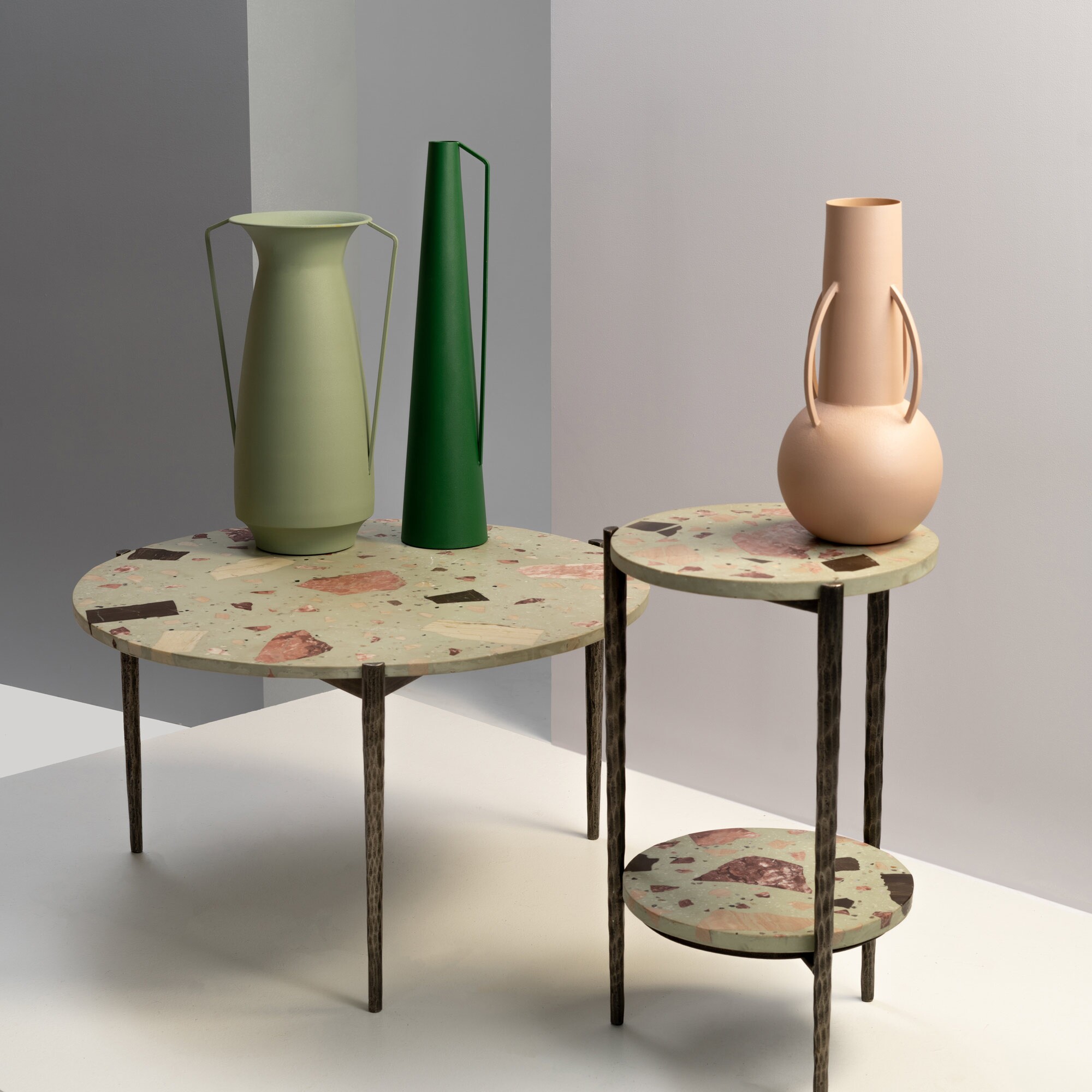 Roman Vaset Set of 4