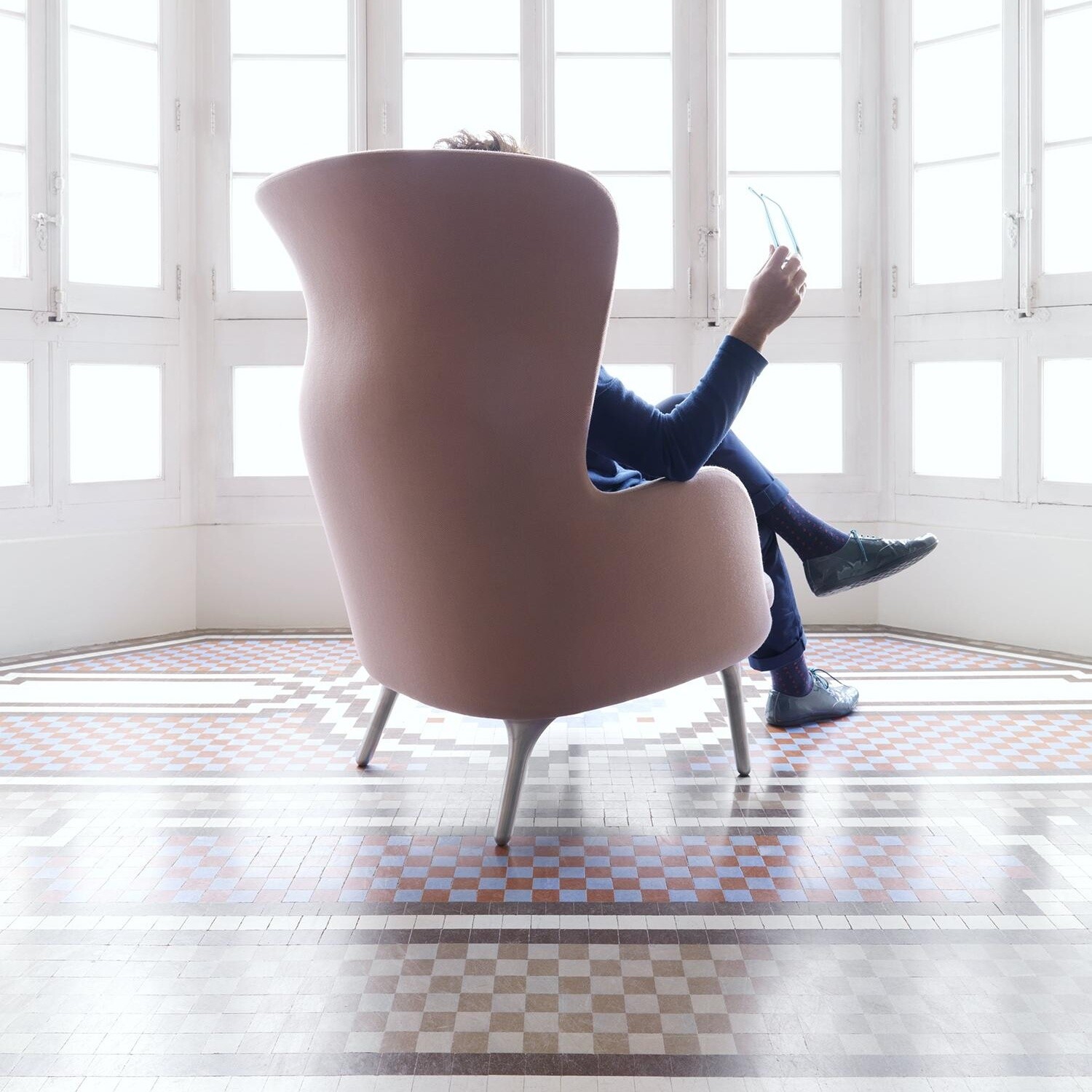 Ro™ JH1 Wingback Fabric Chair Aluminum Feet