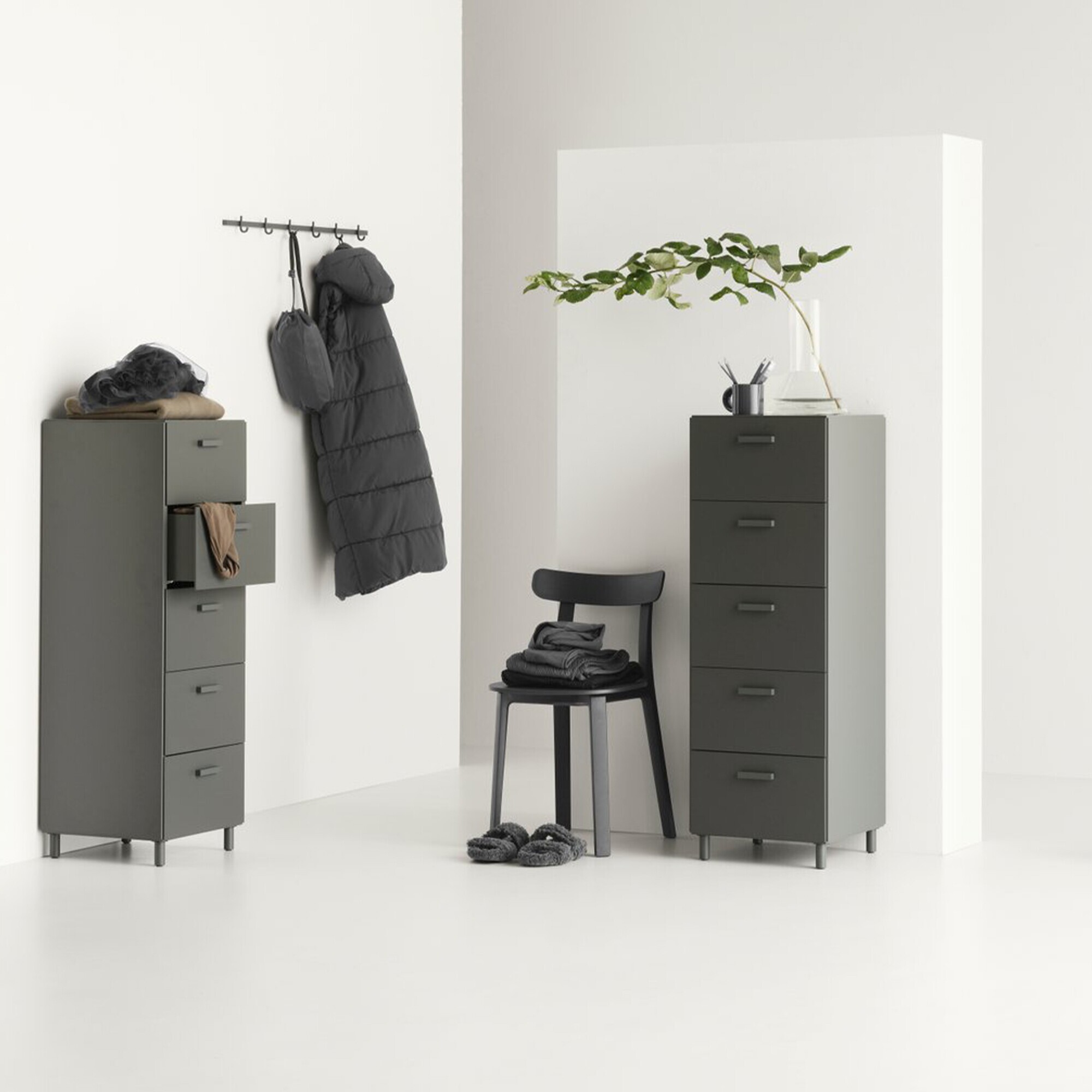 Relief Chest of Drawers High with Legs 41x115cm