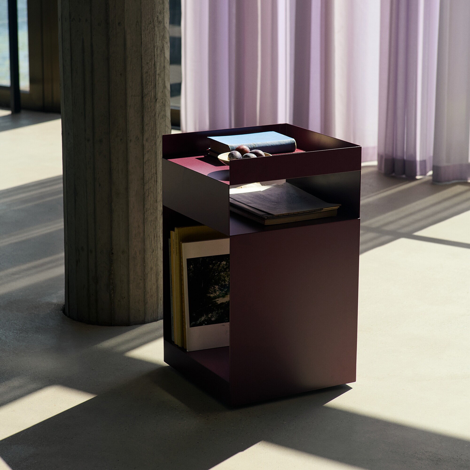 Rotate SC73 Side Table with Wheels