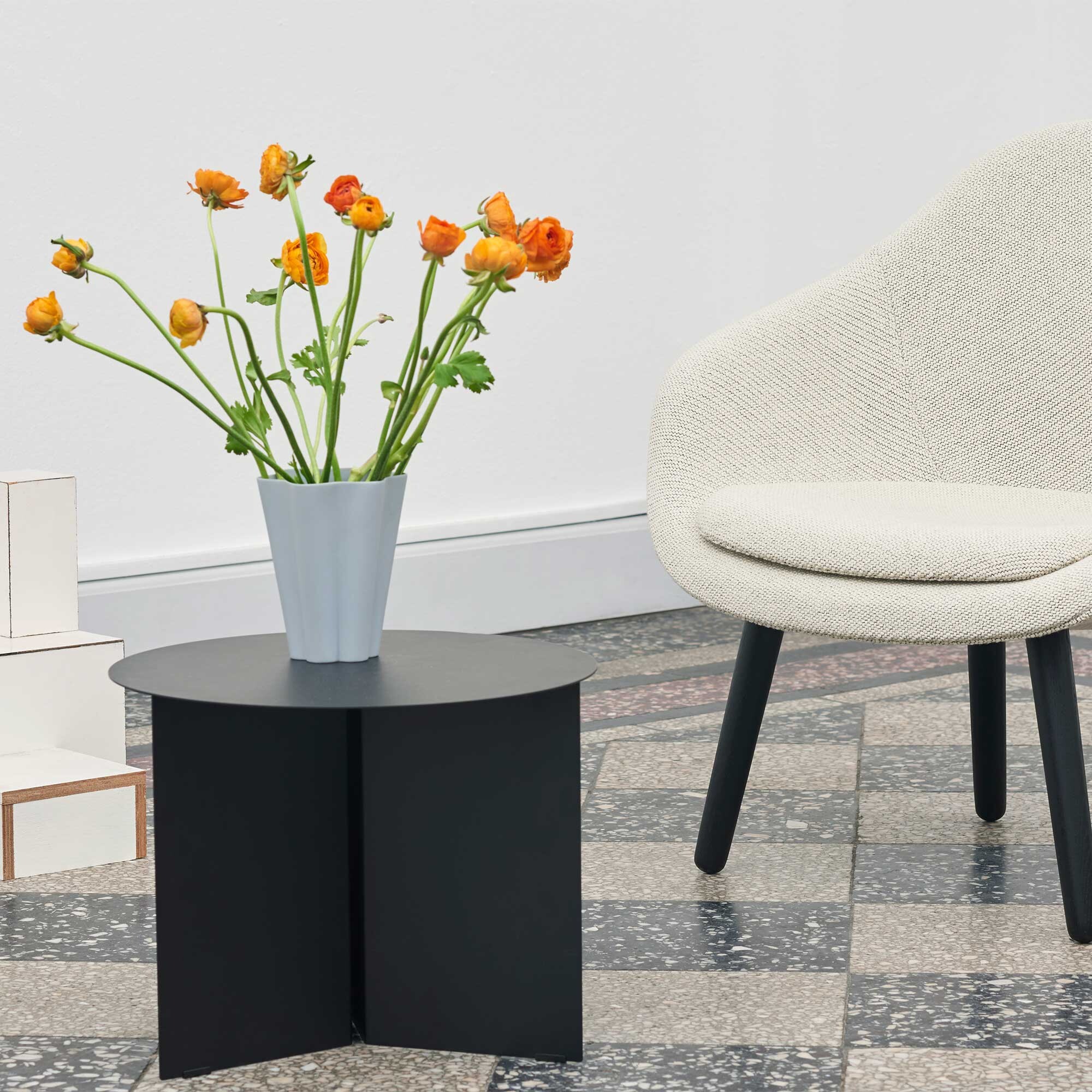 Slit Side Table Round