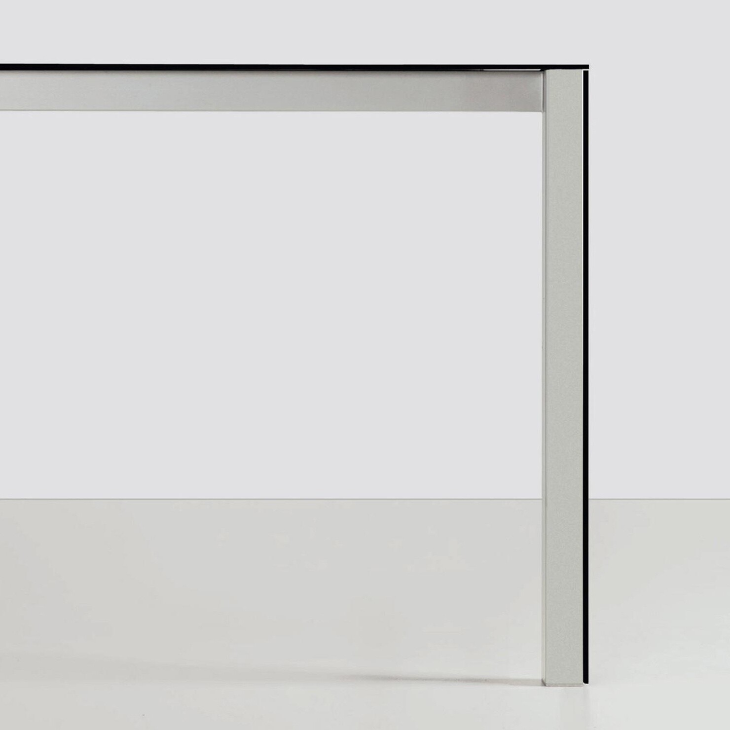 Thin-K Aluminium Table