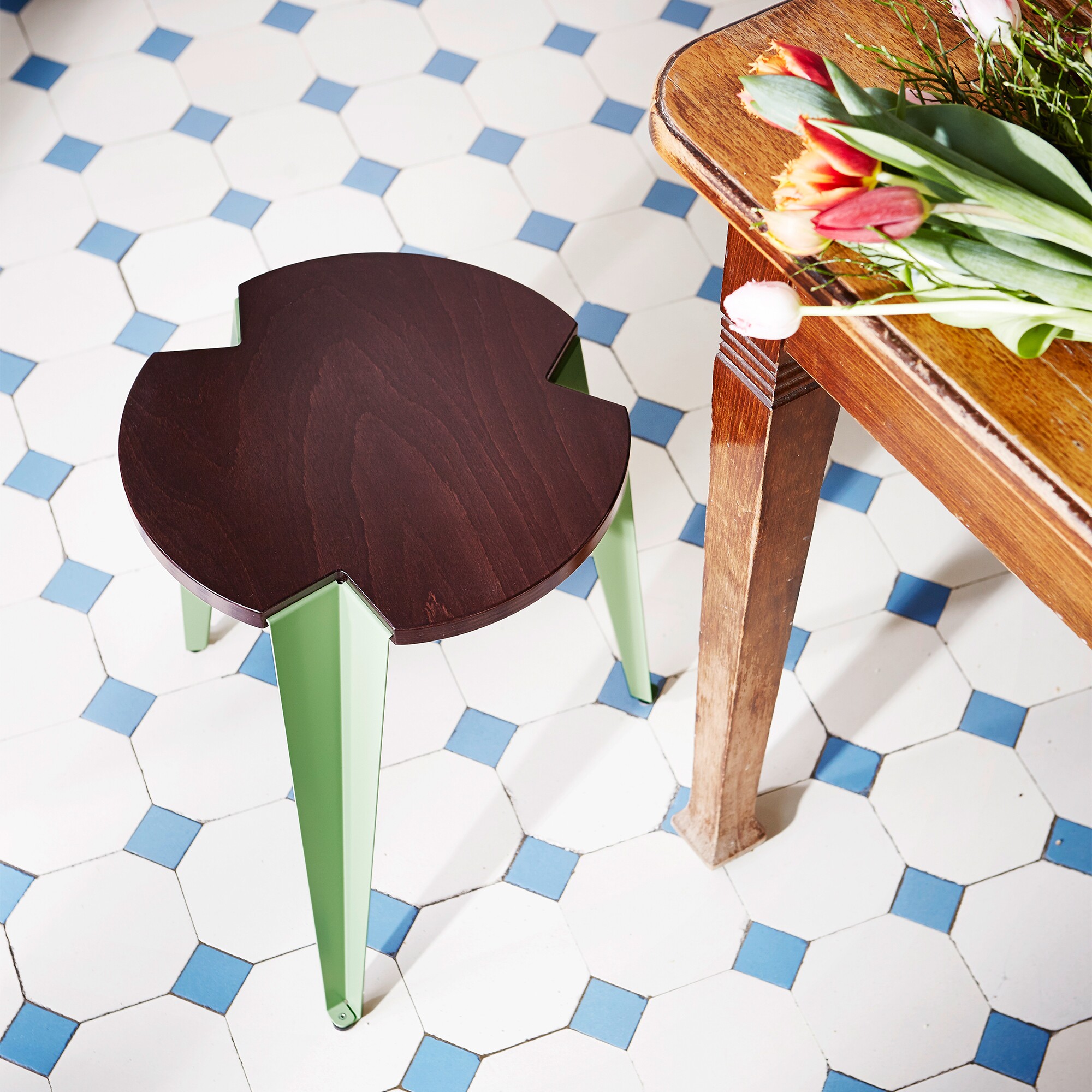 Vogt Model 1563 Stool