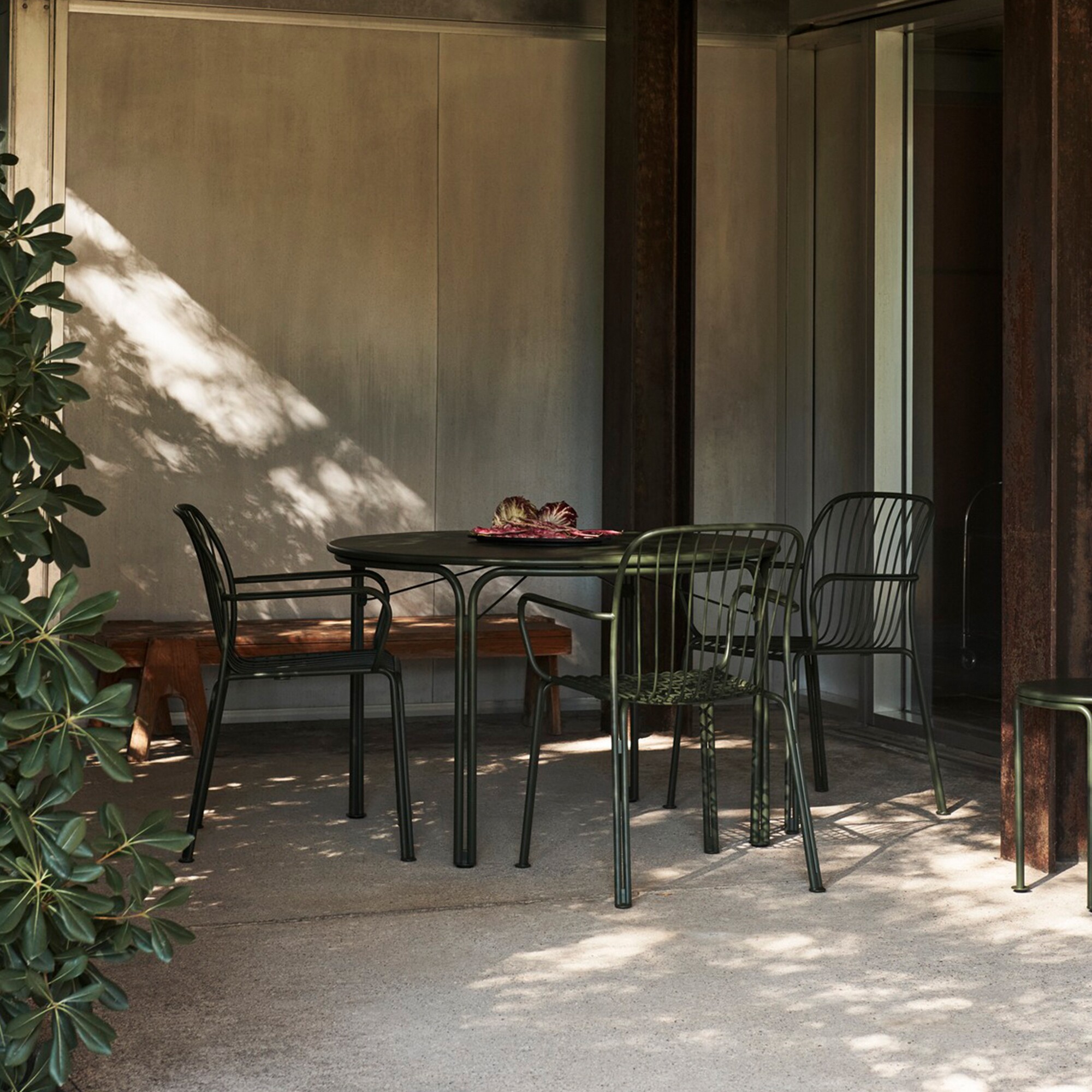 Thorvald SC95 Outdoor Armchair