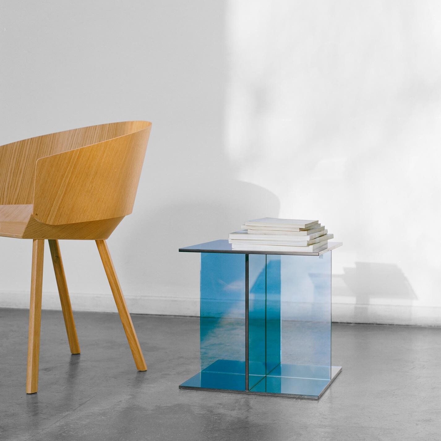 Vier Side Table