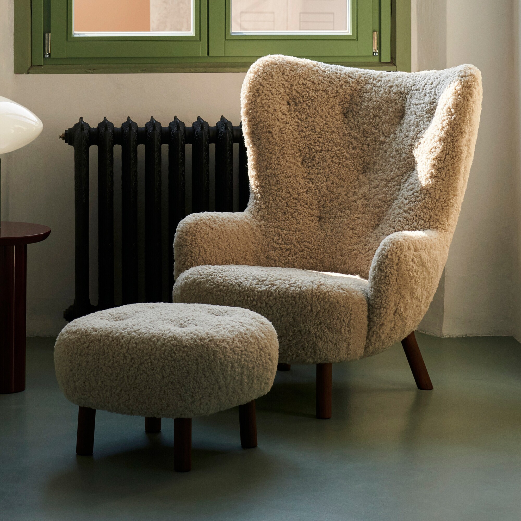 Petra VB3 Lounge Chair Frame Walnut