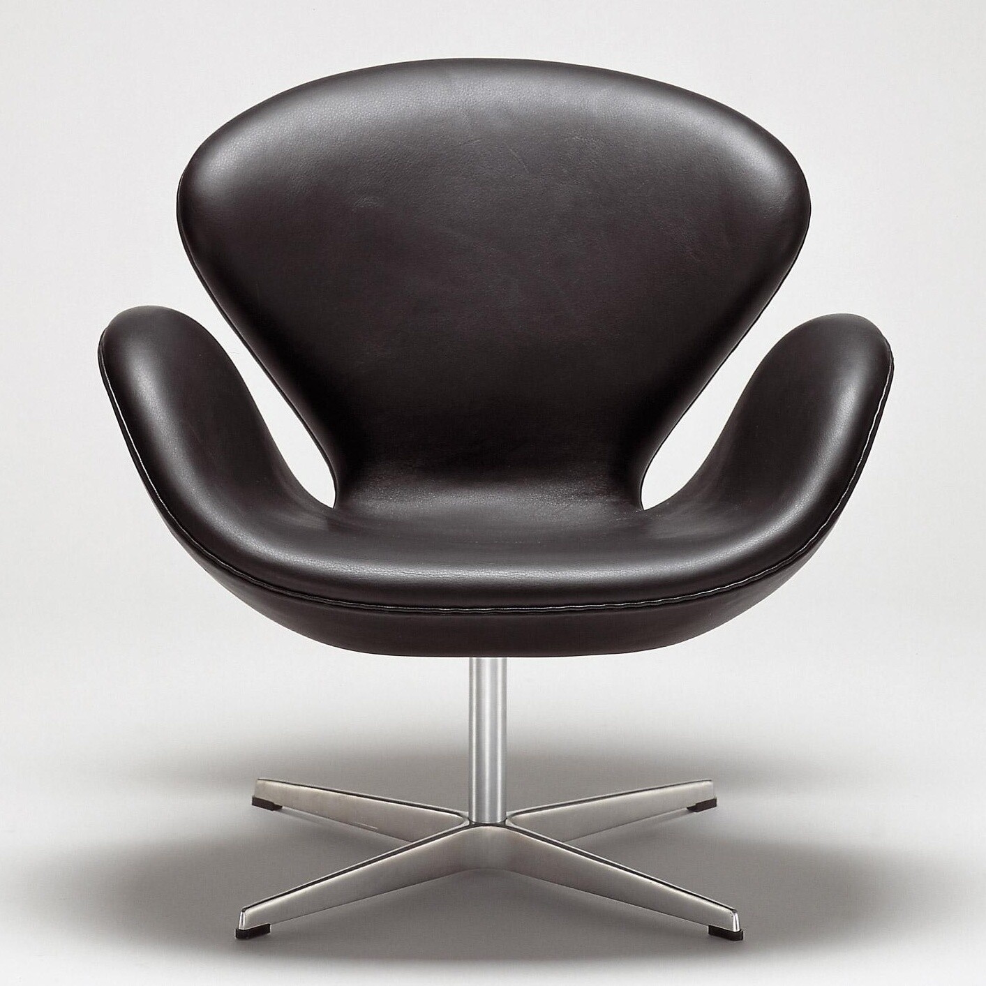Swan™ Chair Leather