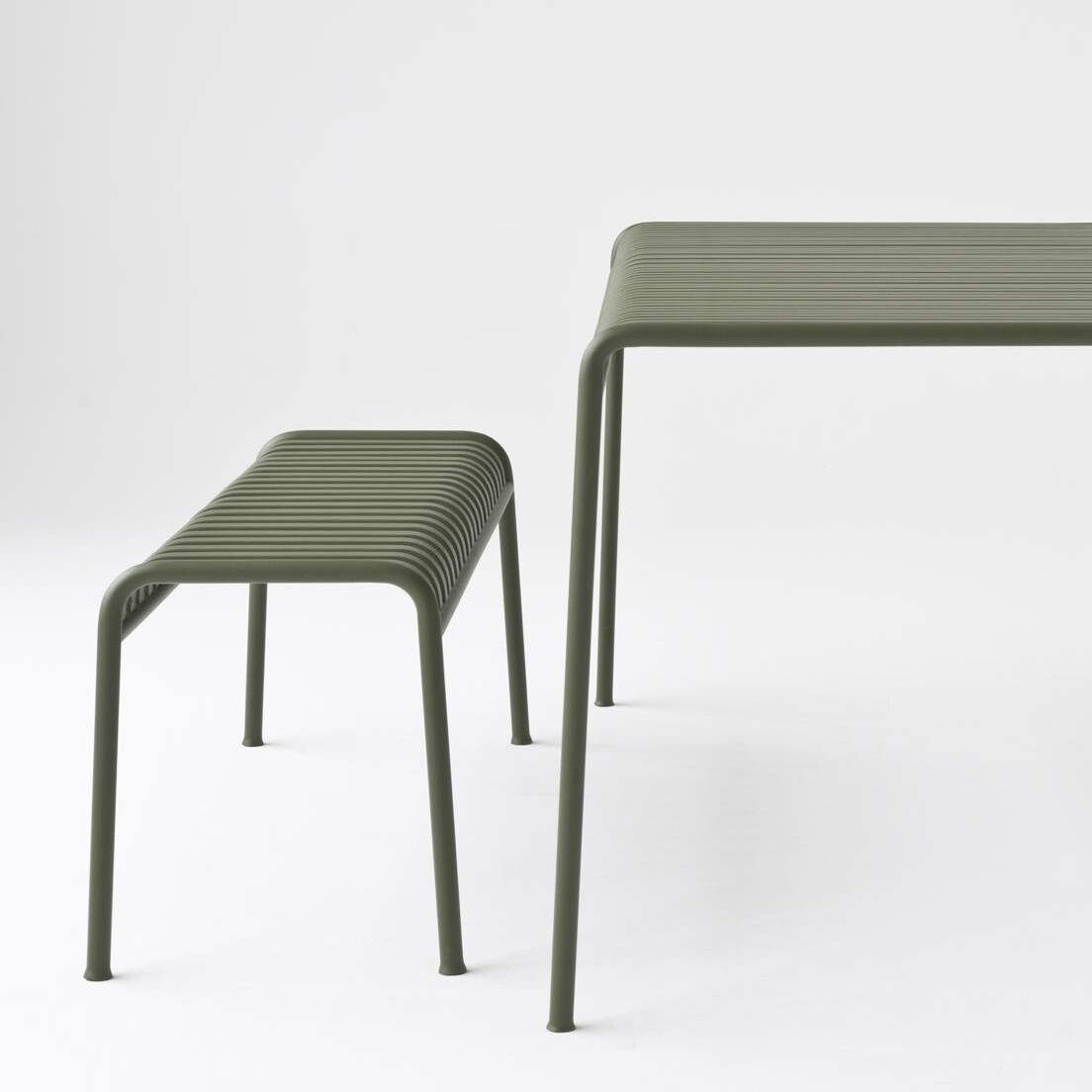 Palissade Garden Bench