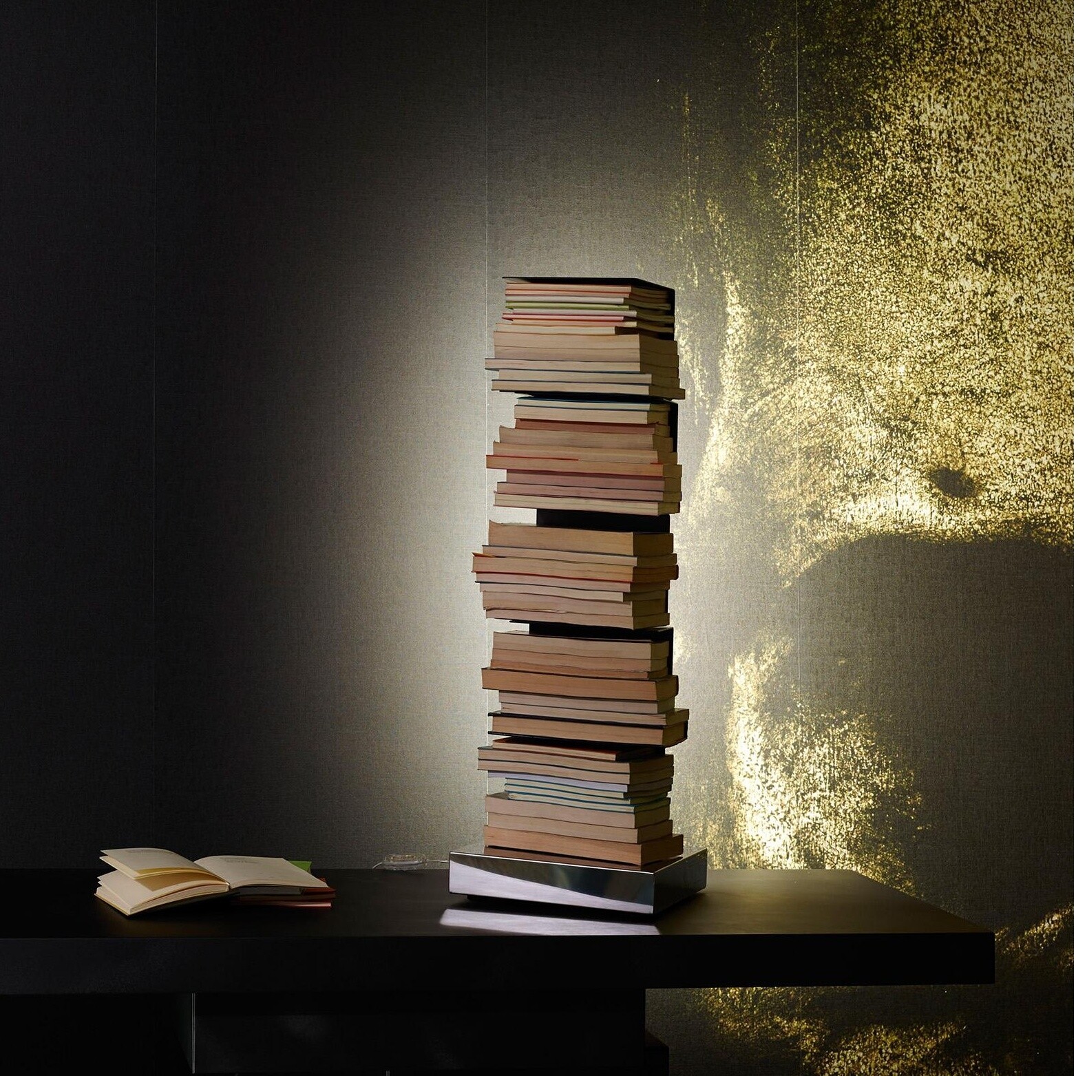 Ptolomeo Luce 75 LED Book Stand