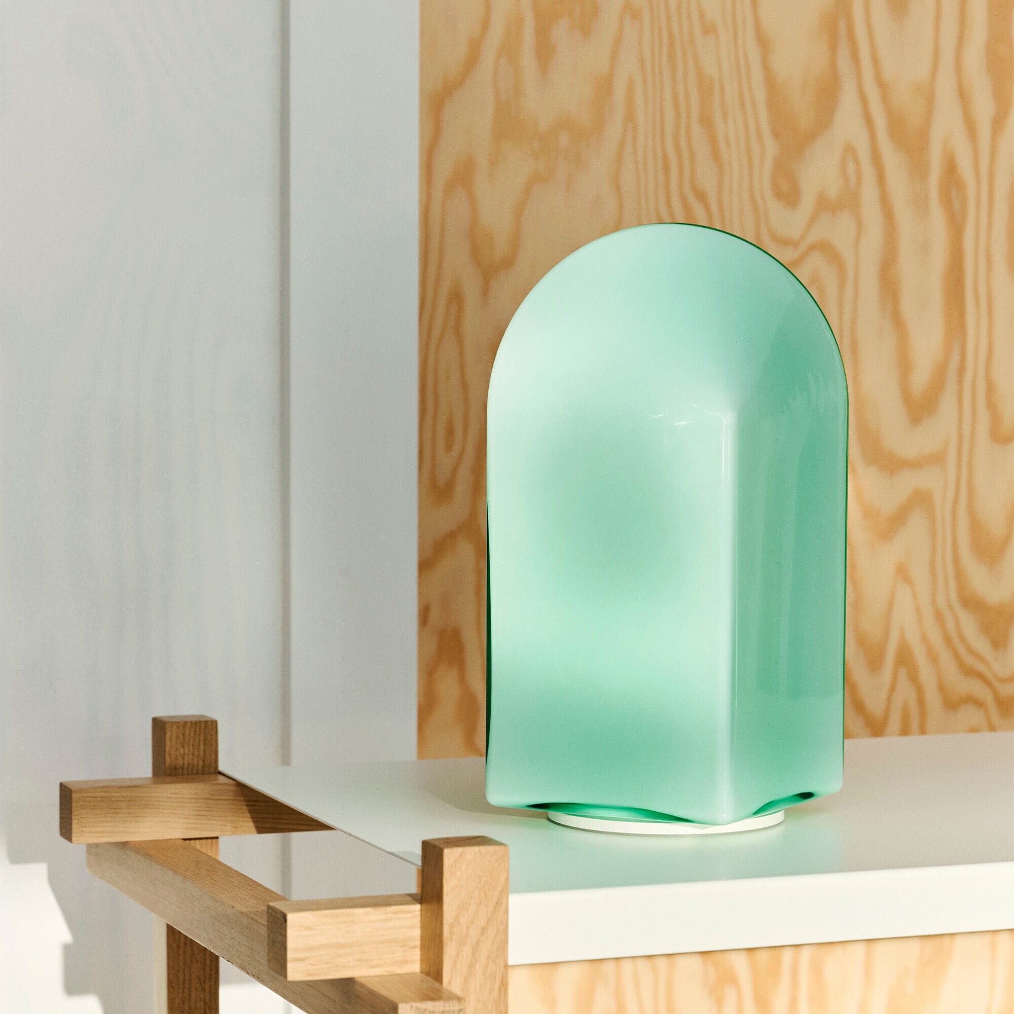 Parade Portable 240 Lamp with Battery