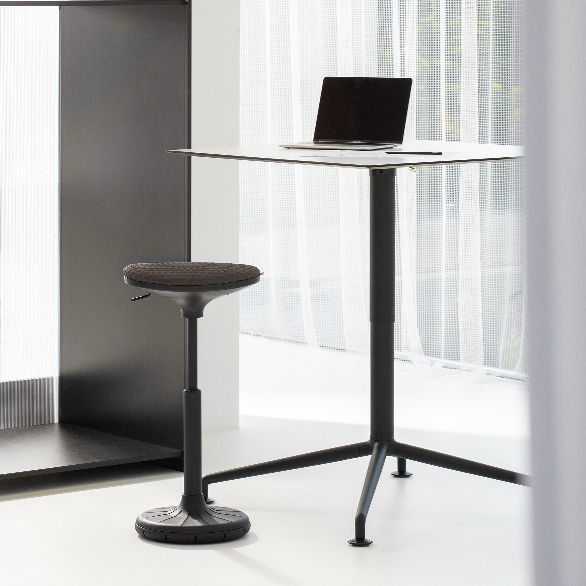 W3 3D Stool Base-Sole Black