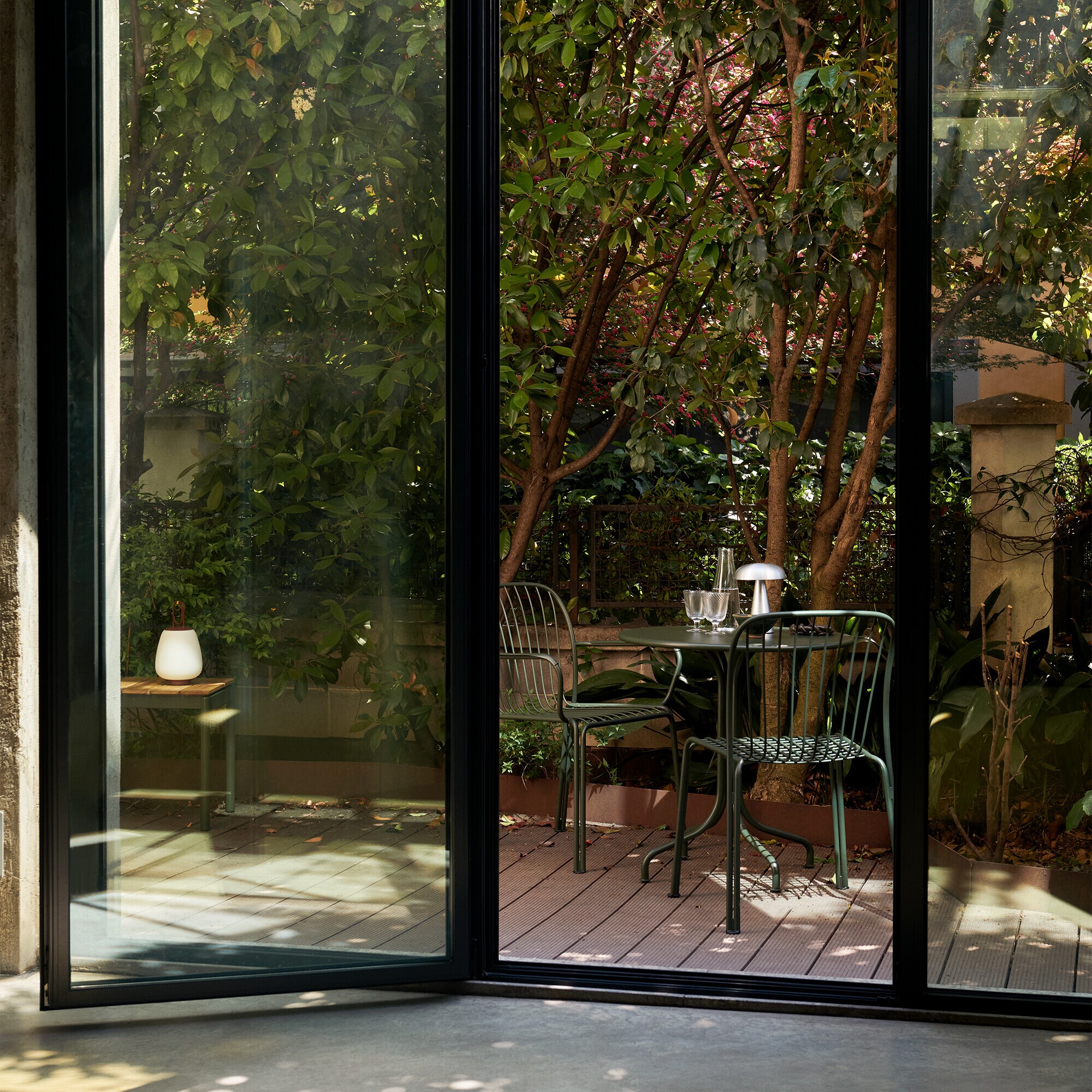 Thorvald SC96 Café Garden Table