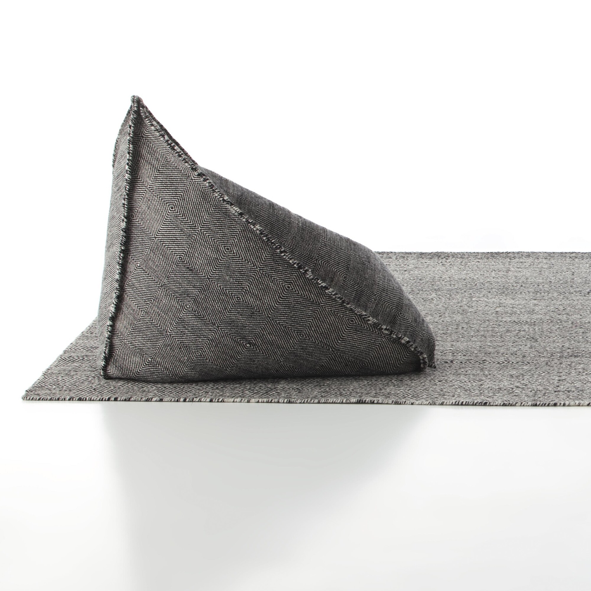 Sail Gan Spaces Pouf/Bean Bag