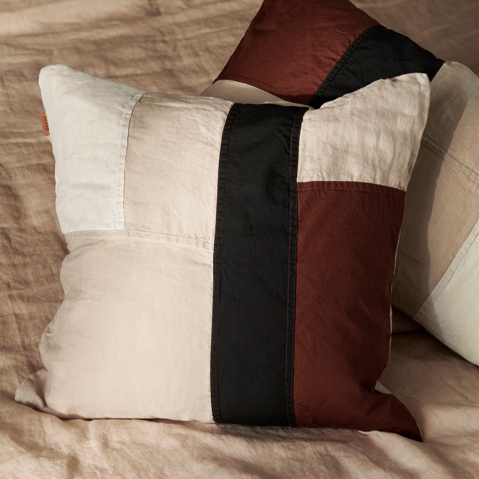 Part Cushion 50x50cm