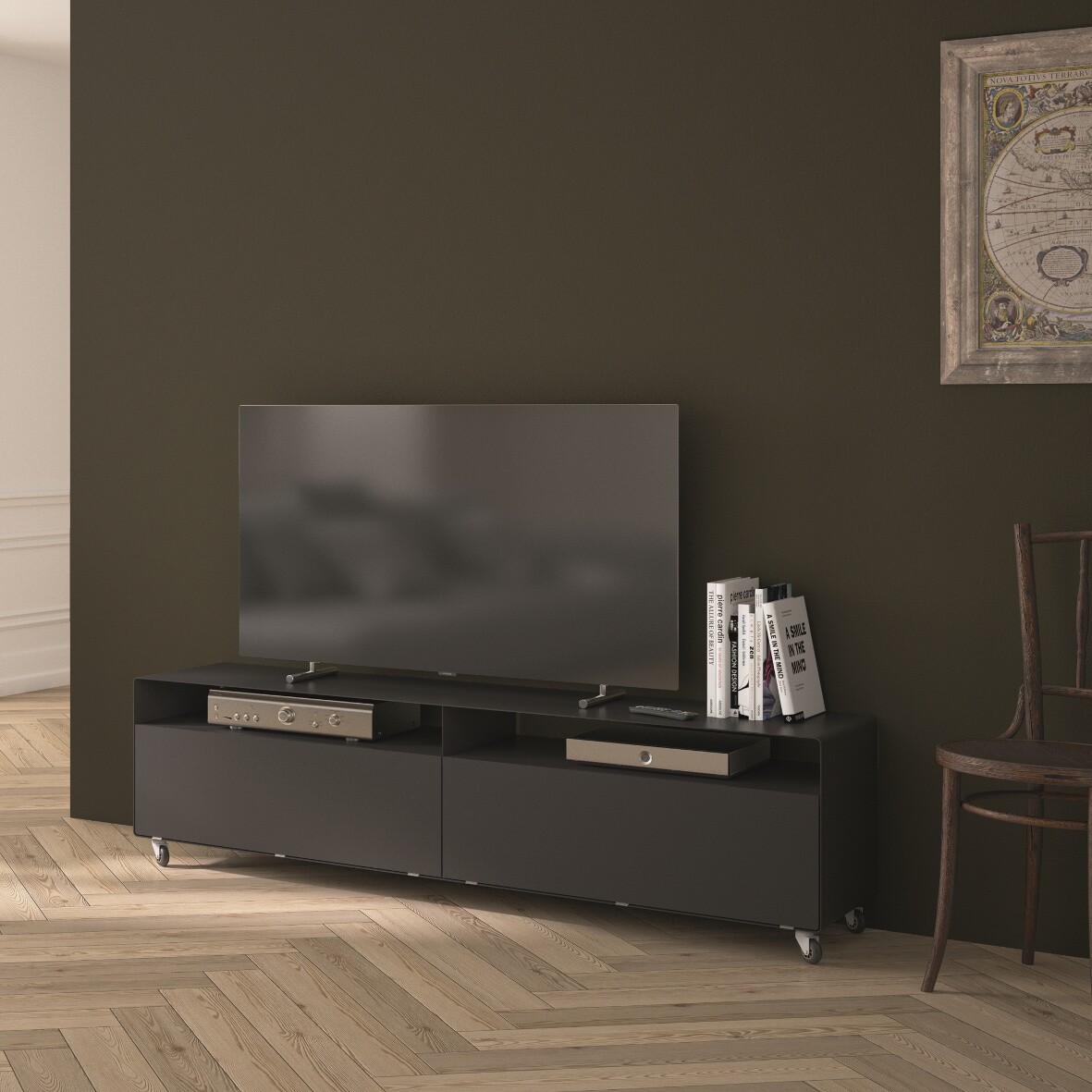 R 110 TV/Hi-Fi Sideboard 159.5x40x45cm