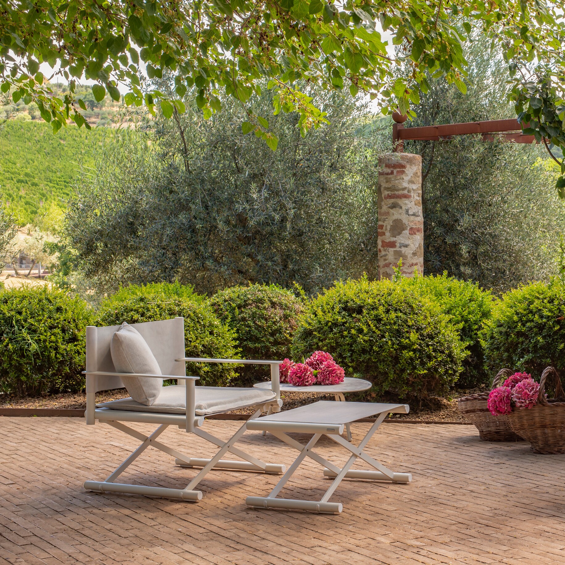 Terra Director's Lounge Chair Foldable