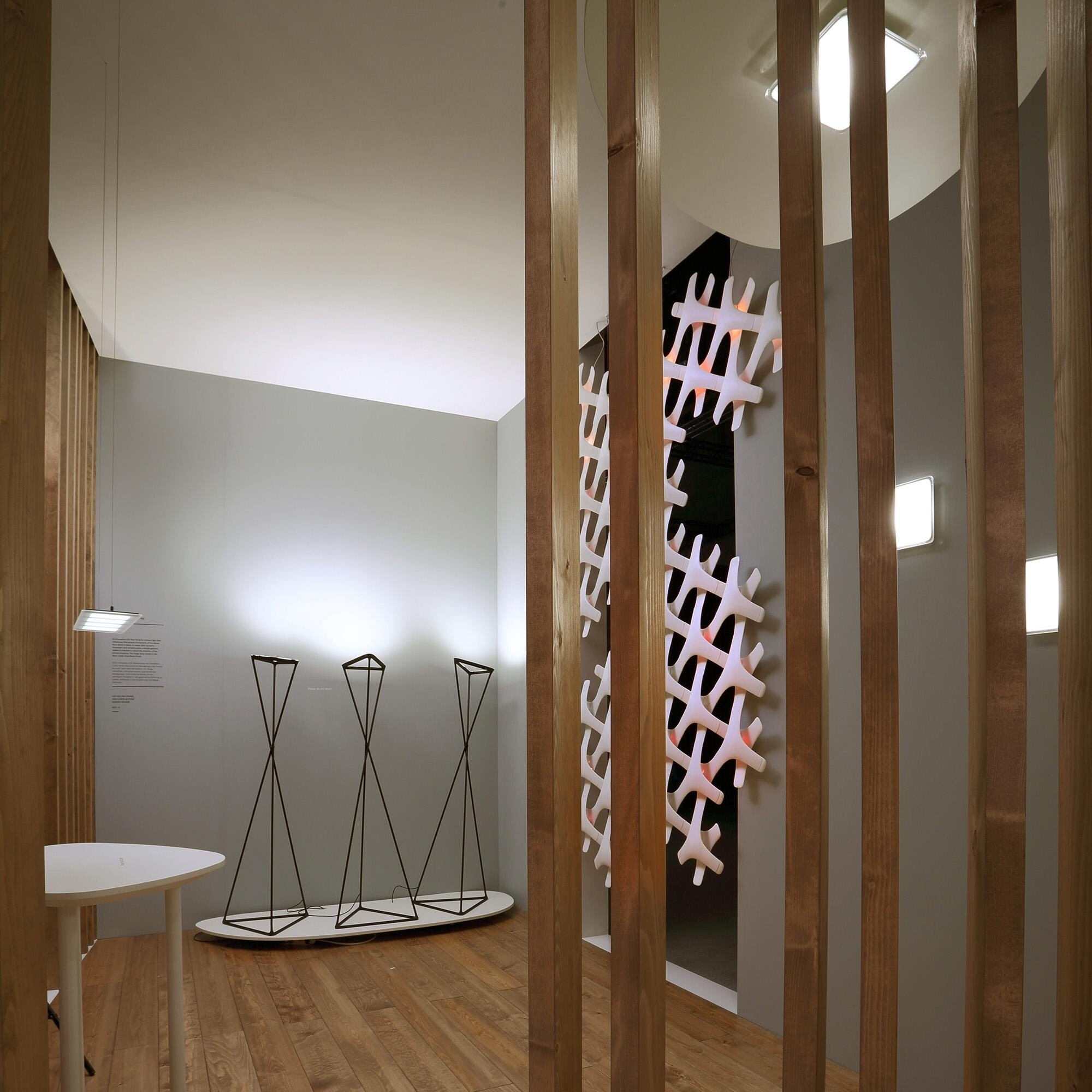 Tango D77 LED Floor Lamp