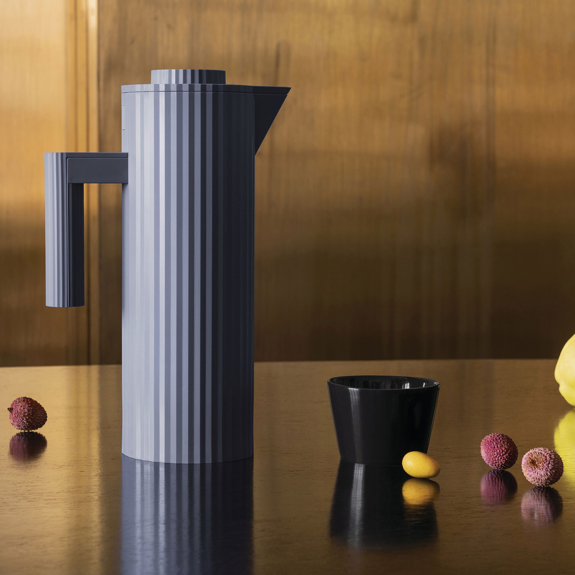 Plissé Vaccum Jug 1L