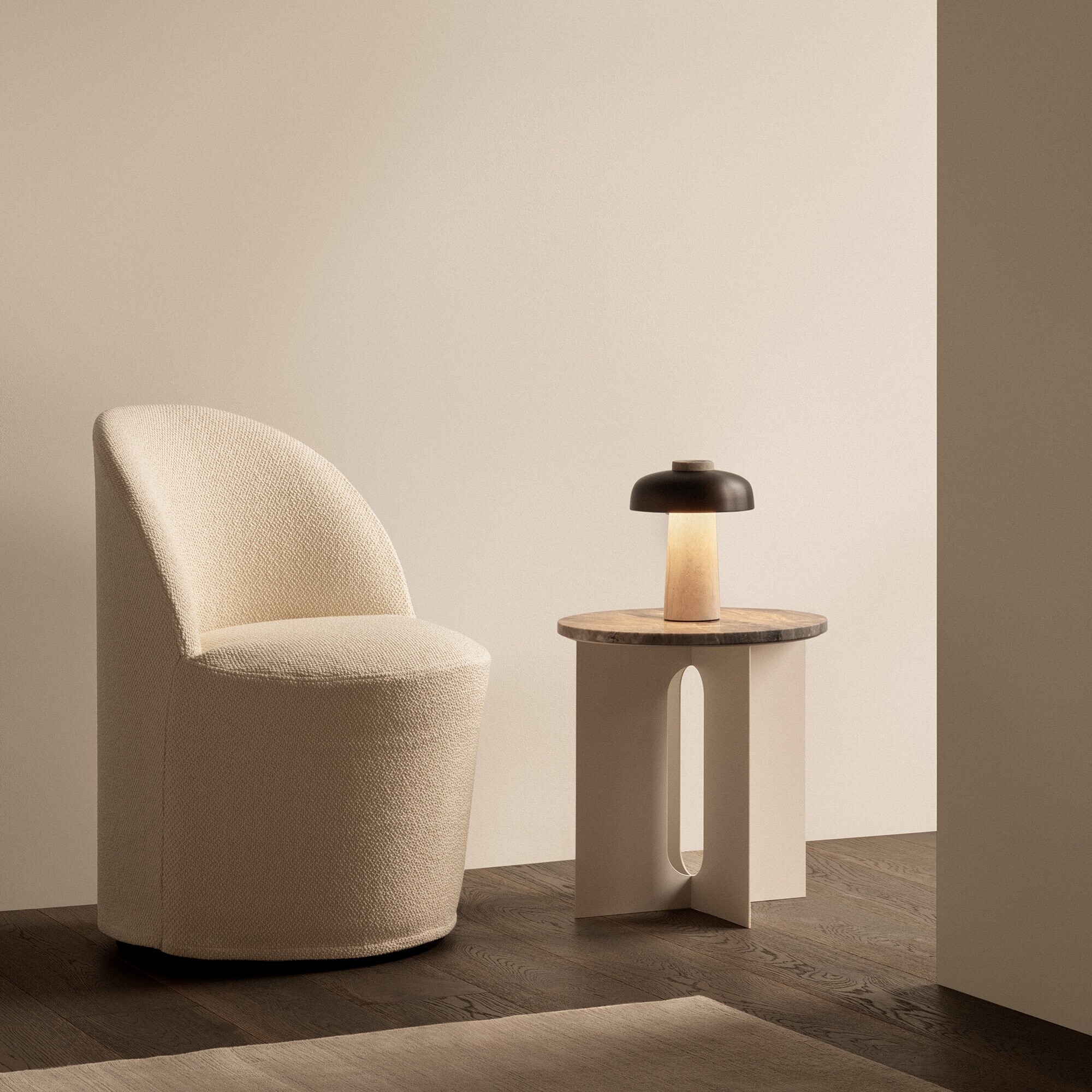 Reverse LED Table Lamp with Battery