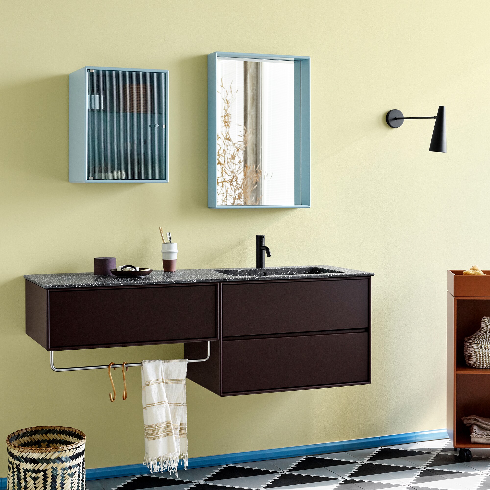 Shelfie Mirror with Shelf Frame