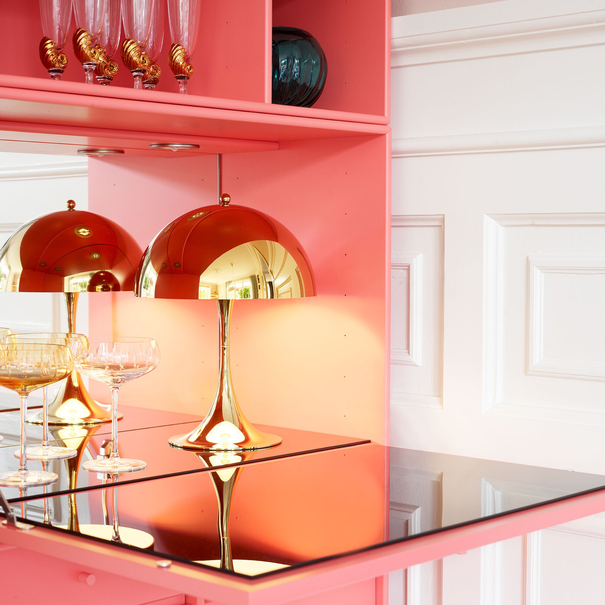 Panthella 250 LED Table Lamp