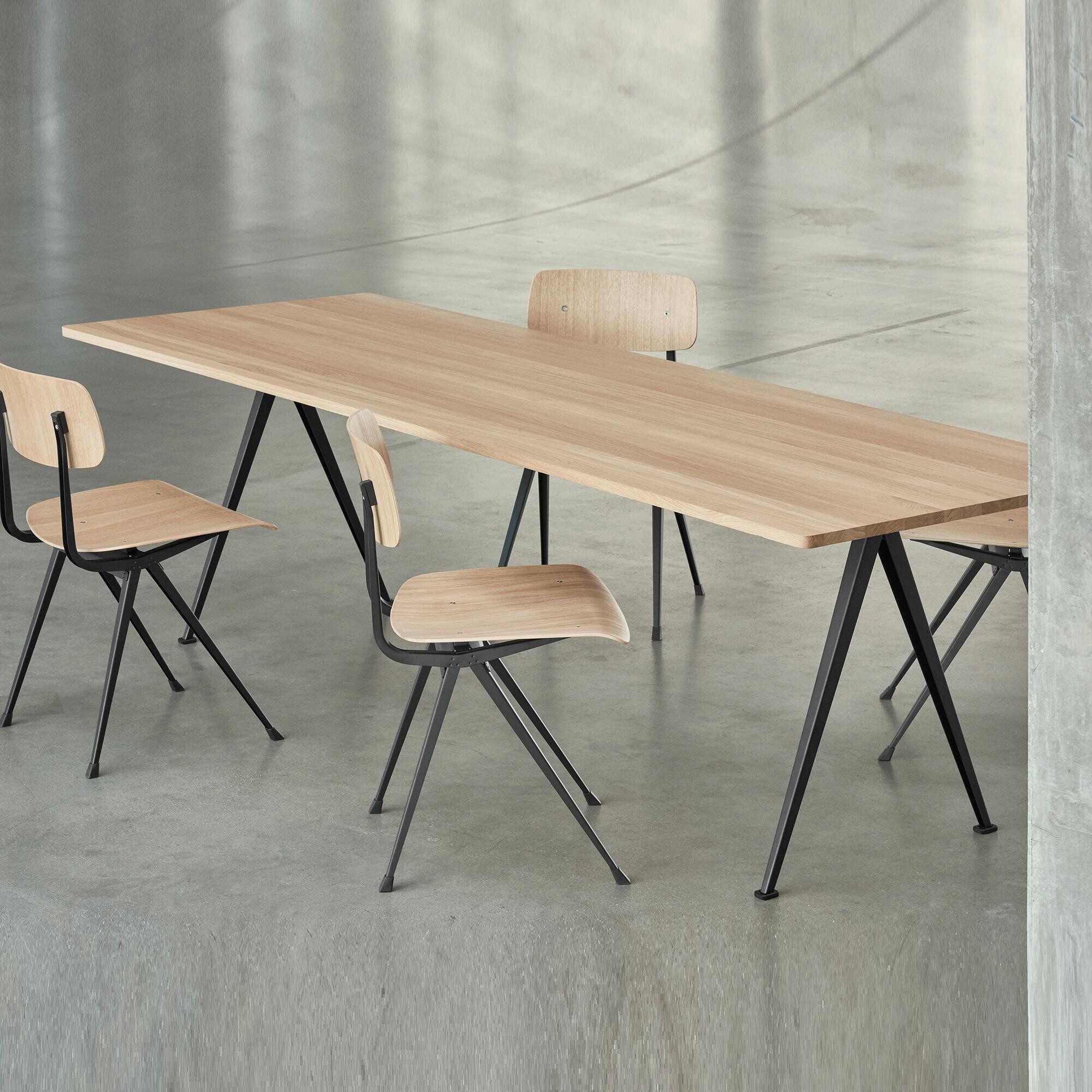 Pyramid 02 Table Black Base 250x85cm