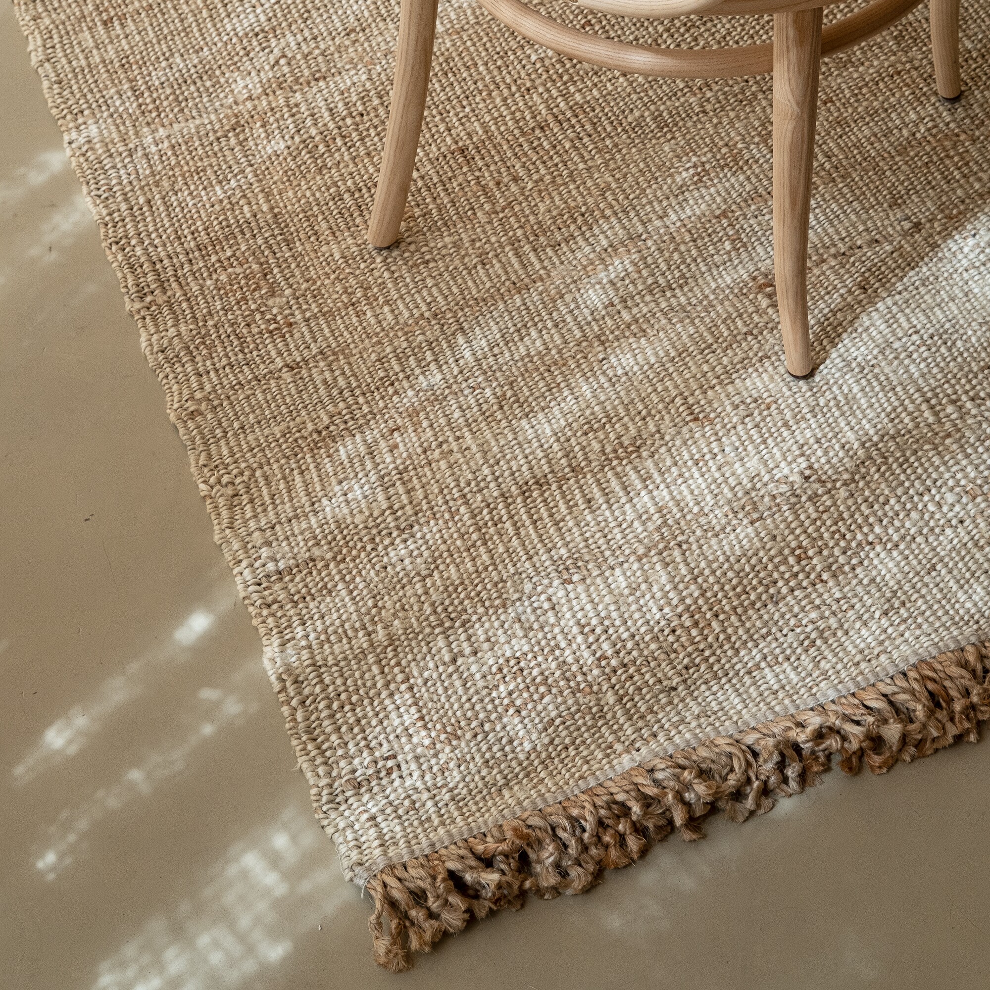 Tres Stripes Vegetal Exklusiv Rug