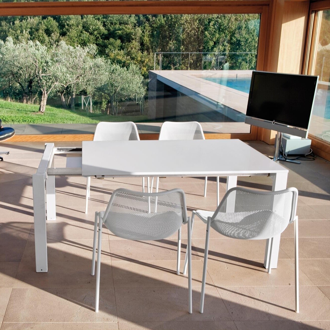 Round Garden Table Adjustable