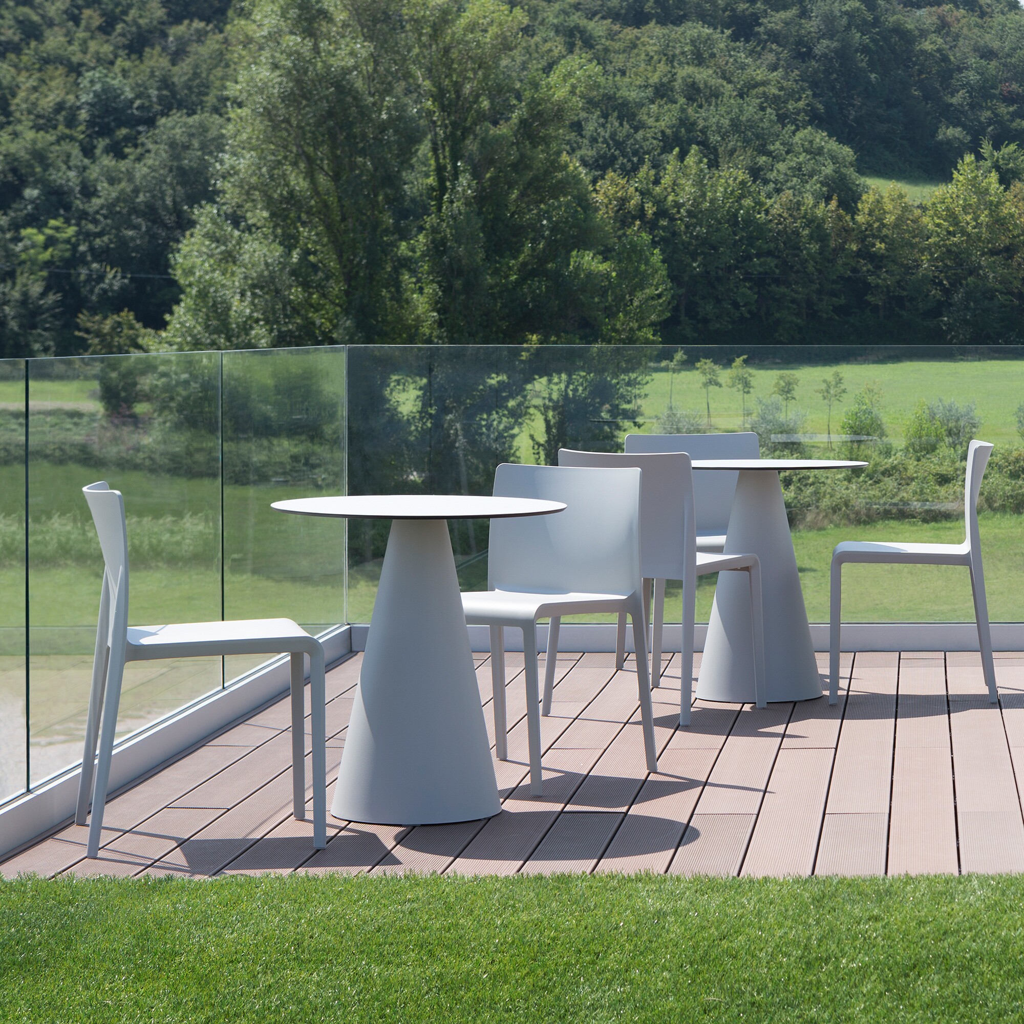 Volt 670 Garden Chair Set of 4