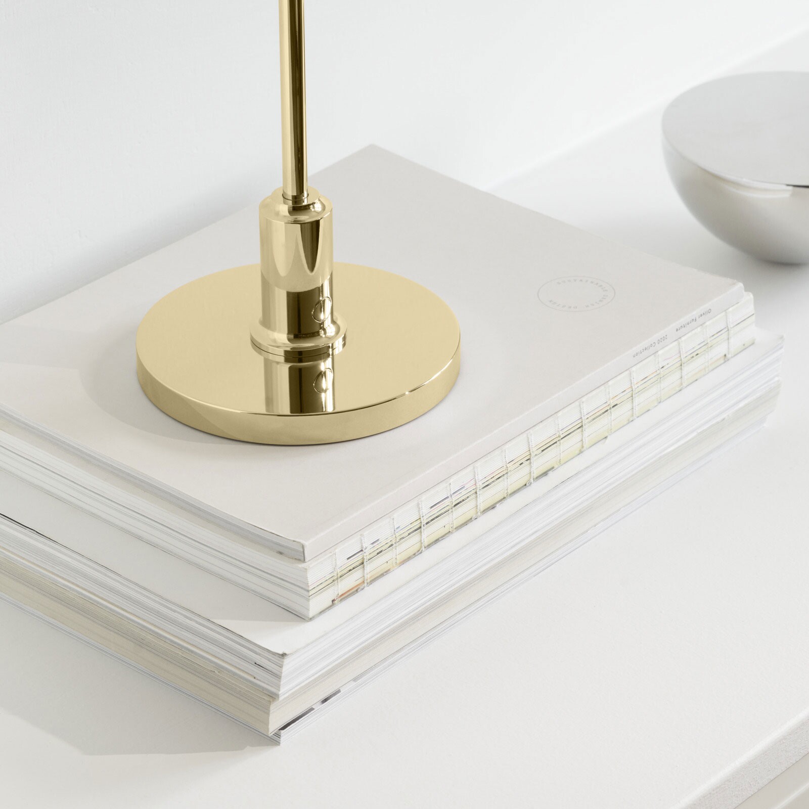 PH 2/1 Portable LED Table Lamp with Battery