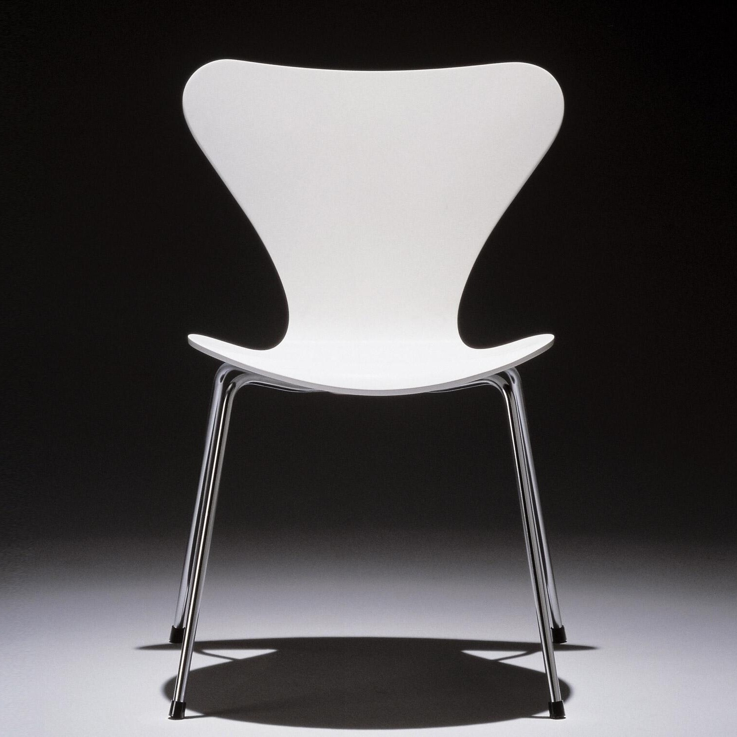 Series 7™ Chair Lacquered