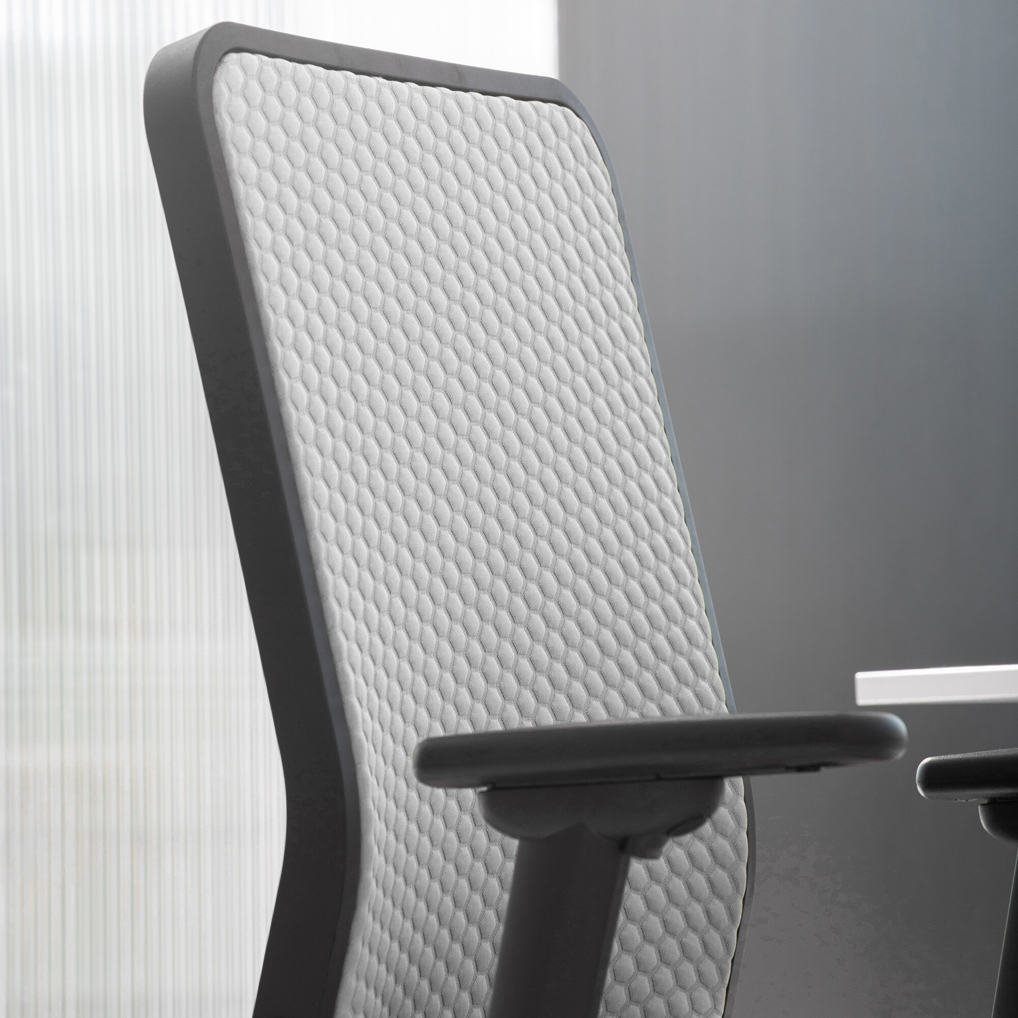 W1C Low Office Chair Backrest Flat Upholstery