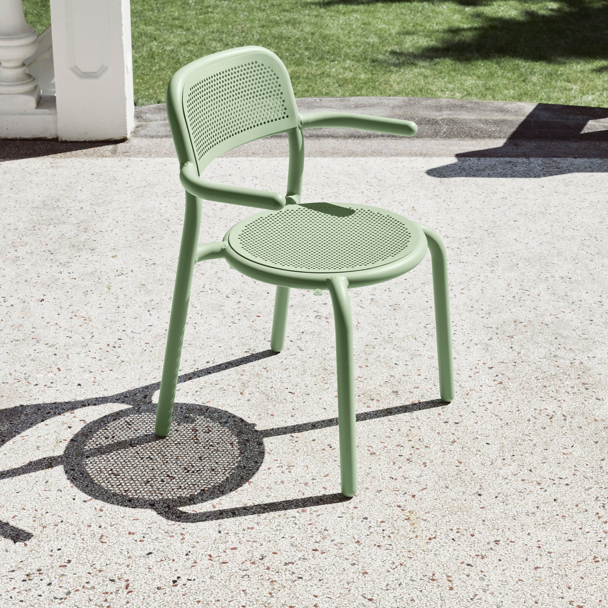 Toní Garden Armchair