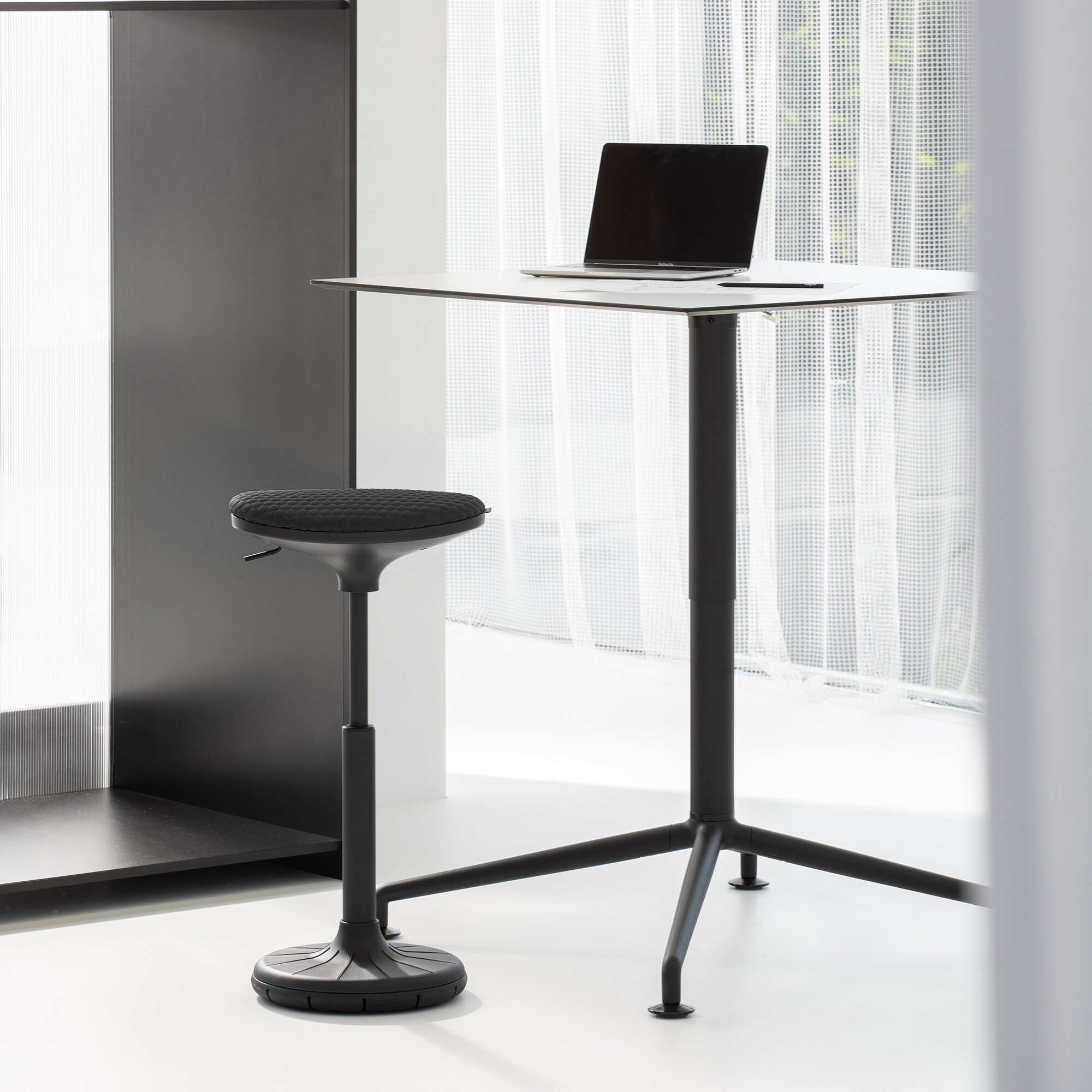 W3 3D Stool Base-Sole Black