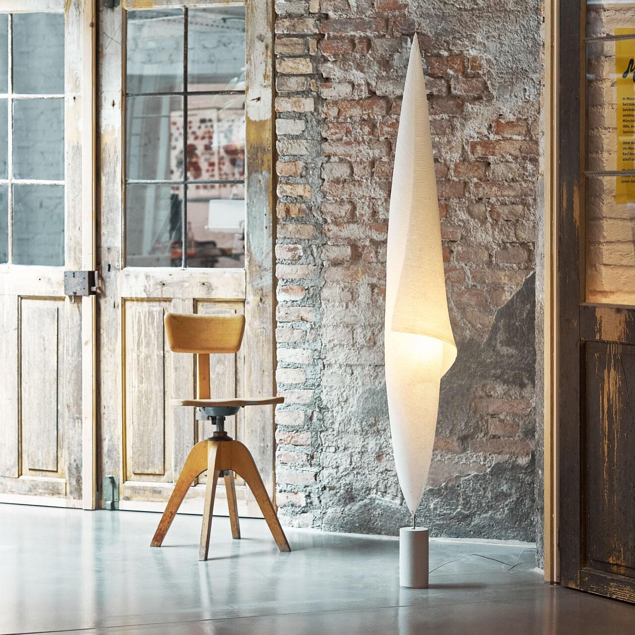 Wo-Tum-Bu 1 Floor Lamp